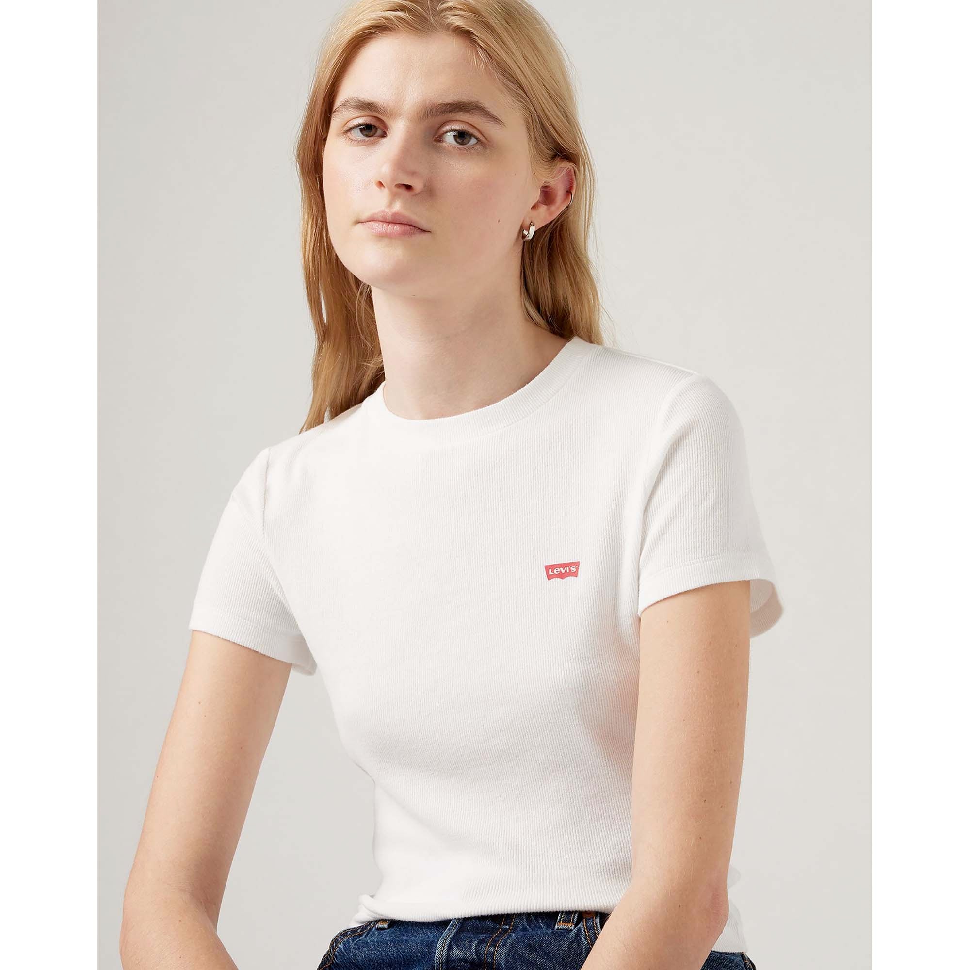 ESSENTIAL_SPORTY_TEE_A7419_0013_Image_4