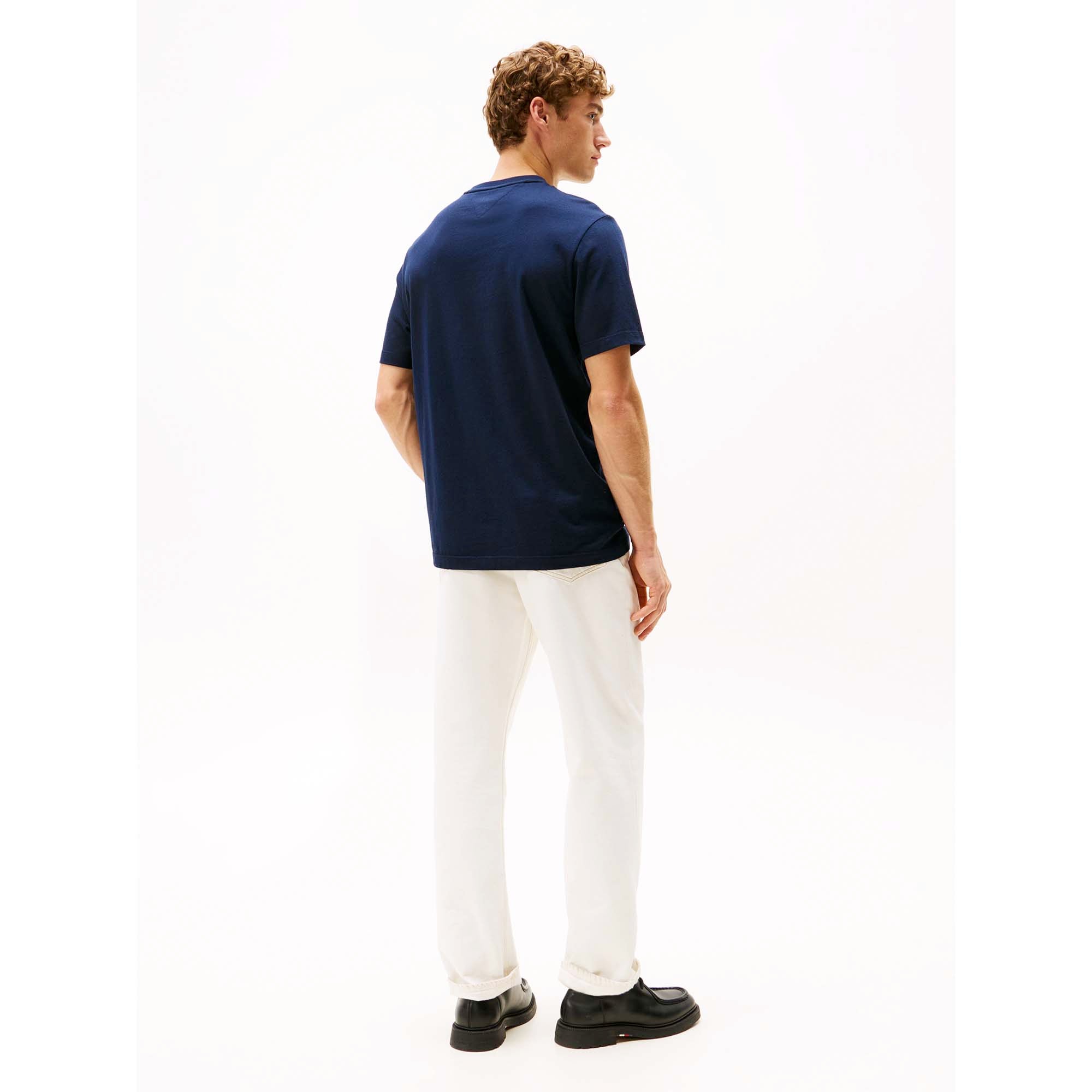 ESSENTIAL_V-NECK_TEE_MW0MW39249_DW5_Image_3