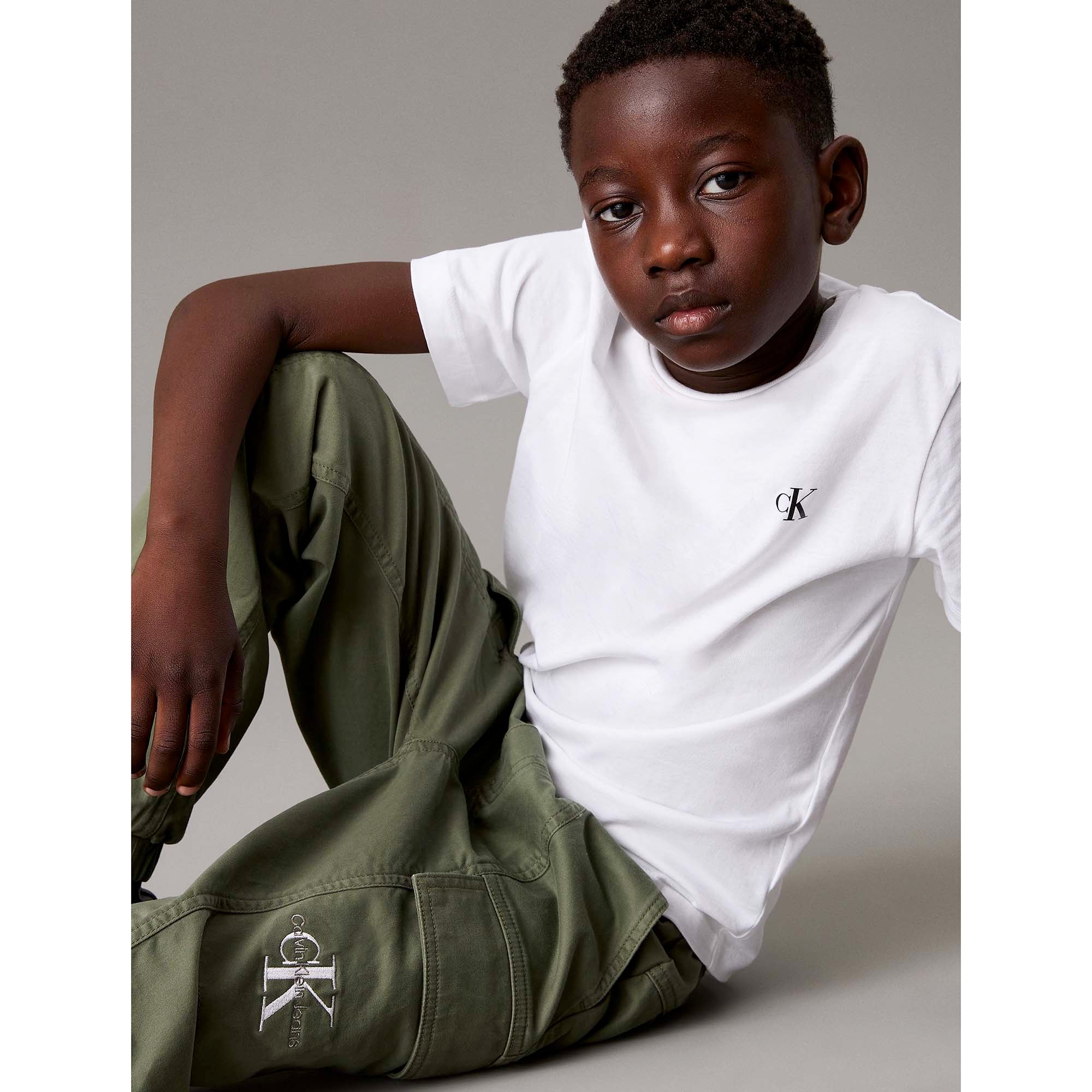 ESSENTIAL_WOVEN_CARGO_PANTS_CKIB0IB02270T_LDY_Image_4