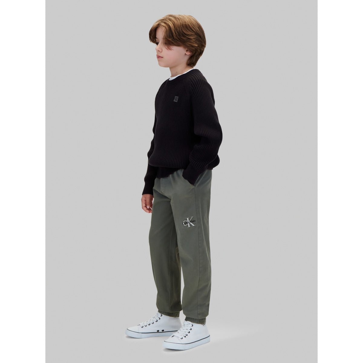 ESSENTIAL_WOVEN_JOGGER_LVCKTJC14BT_LDY_Image_4