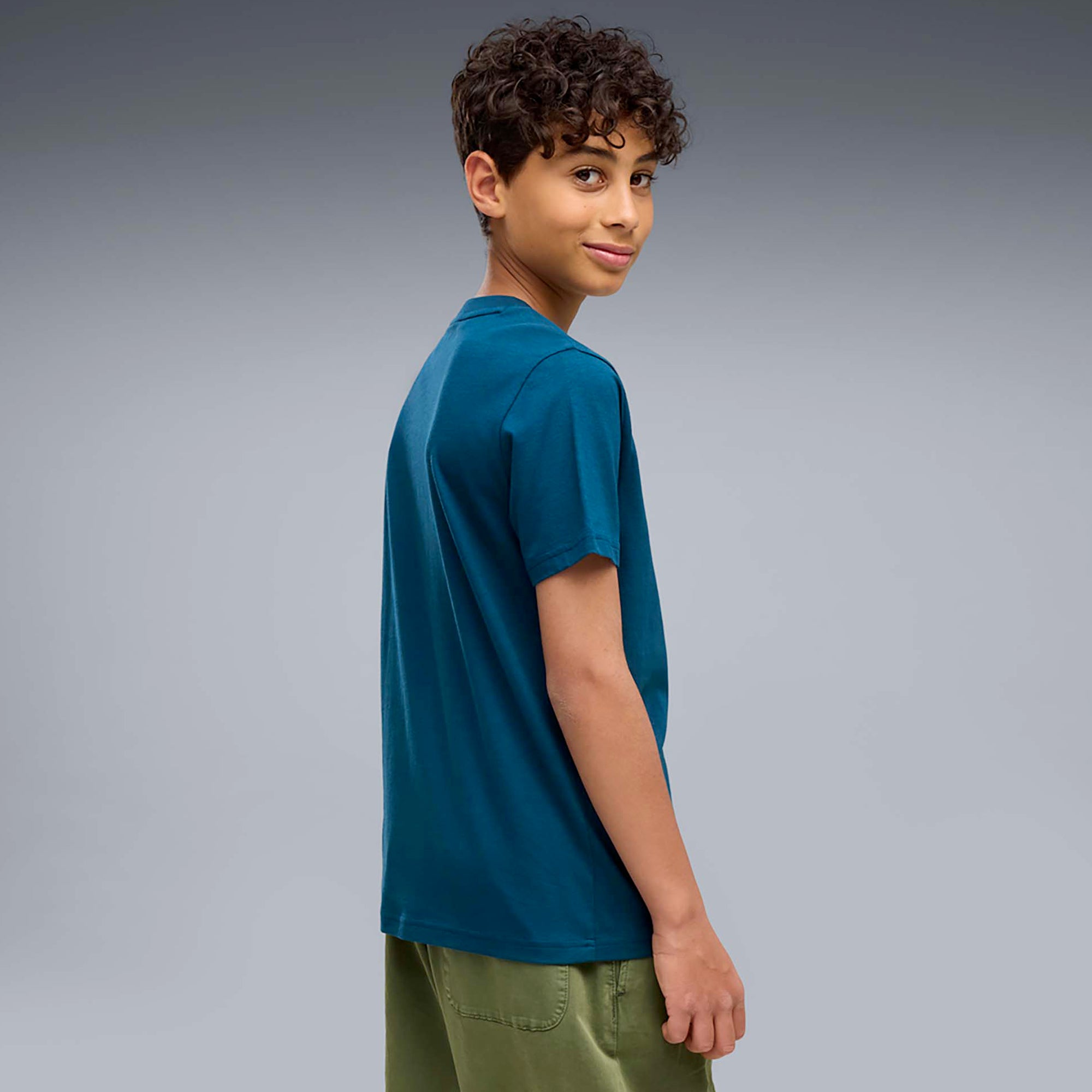 ESS_2_COLOR_SMALL_NO_1_LOGO_TEE_B_685779_36_Image_3