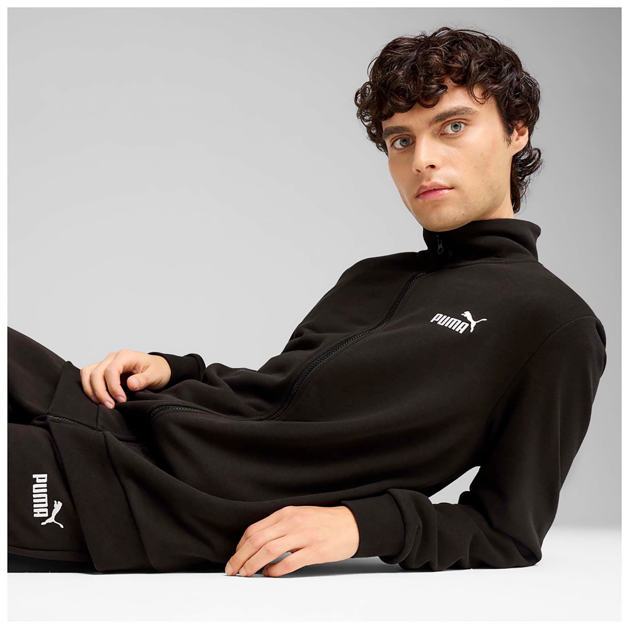 ESS_NO1_LOGO_TR_KNITTED_SUIT_684848_01_Image_6