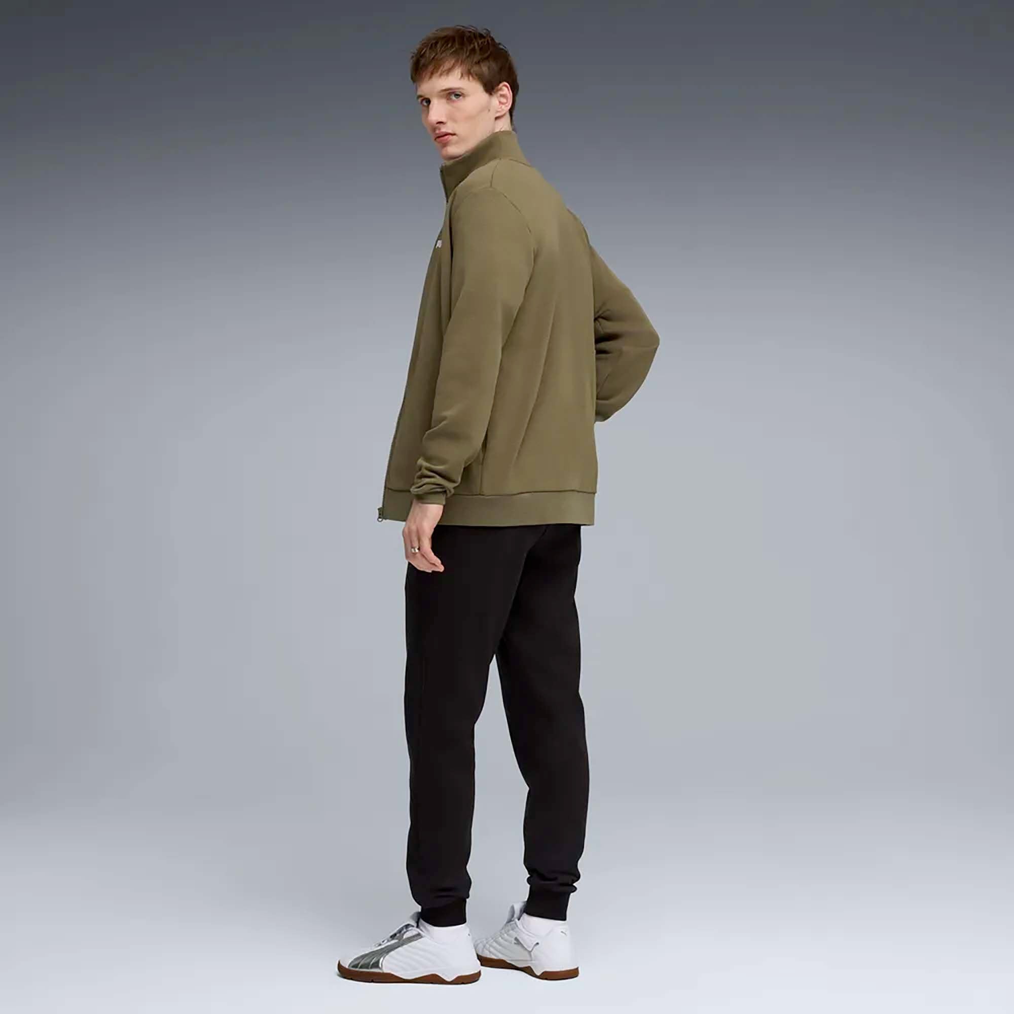 ESS_NO1_LOGO_TR_KNITTED_SUIT_684848_81_Image_3