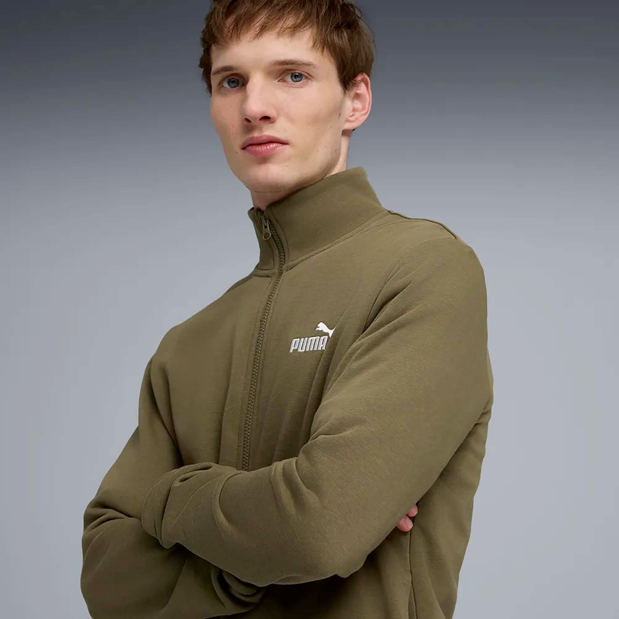 ESS_NO1_LOGO_TR_KNITTED_SUIT_684848_81_Image_4