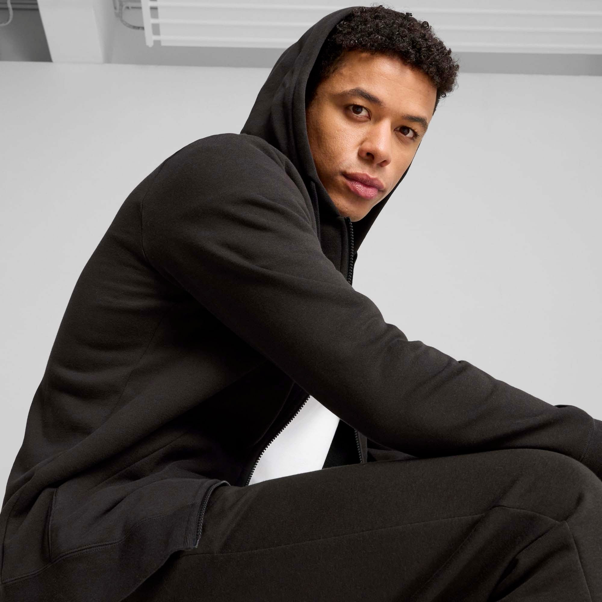 ESS_NO_1_LOGO_FULL-ZIP_HOODIE_FL_682586_01_Image_3