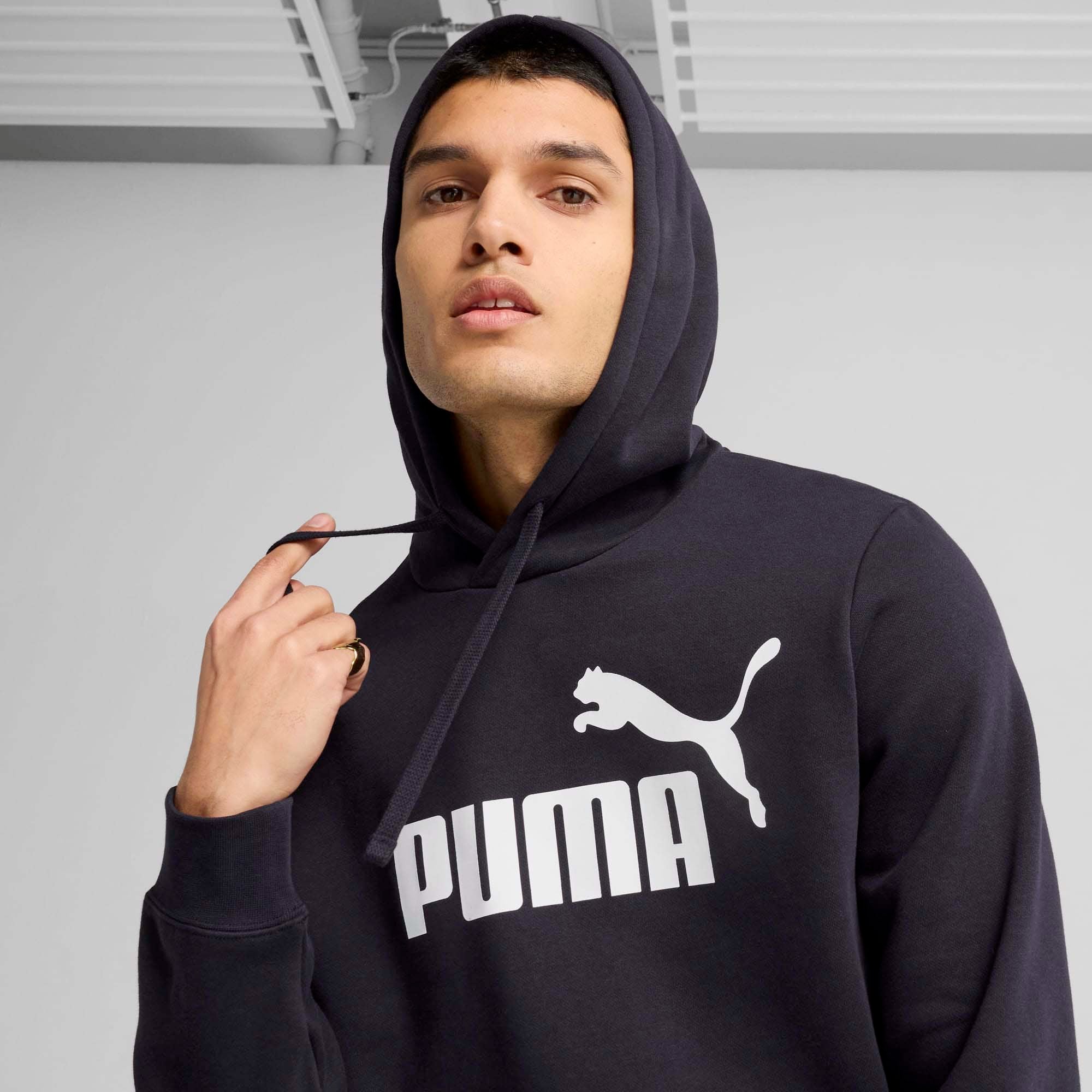 ESS_NO_1_LOGO_HOODIE_FL_682570_16_Image_6