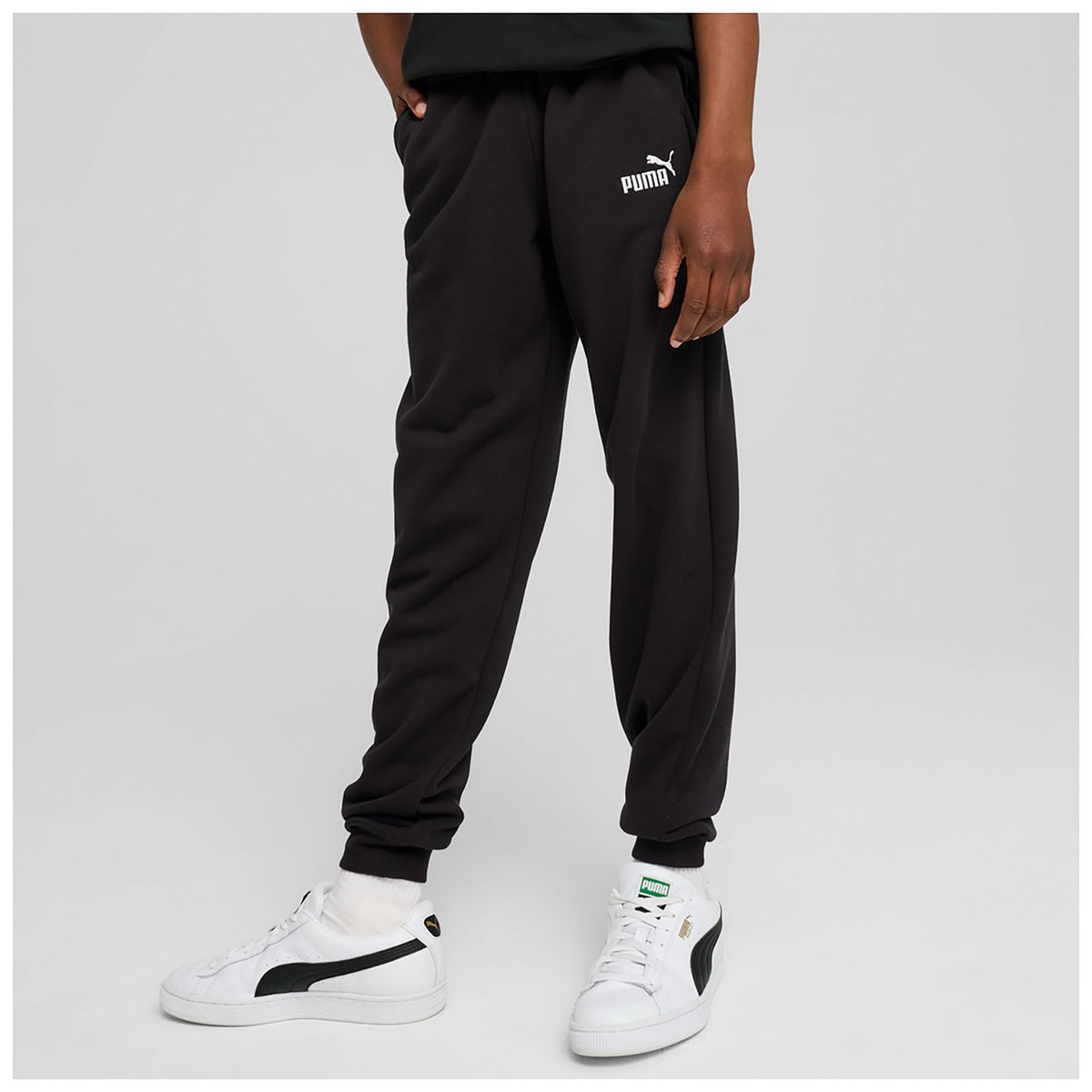 ESS_NO_1_LOGO_SWEATPANTS_TR_B_684914_01_Image_3