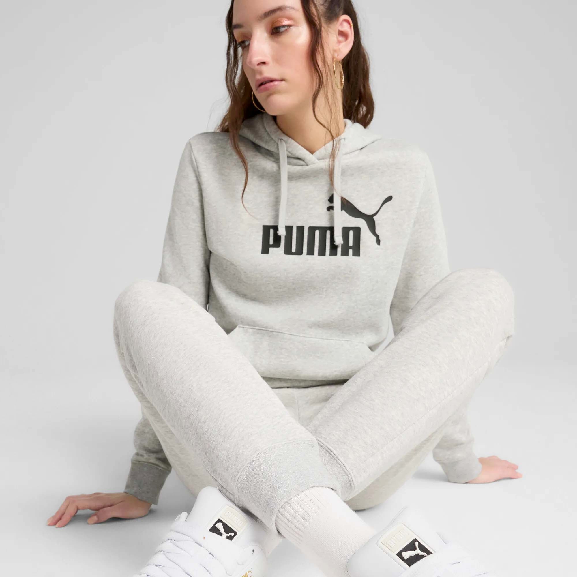 ESS_SMALL_NO_1_LOGO_SWEATPANTS_FL_CL_682448_04_Image_5