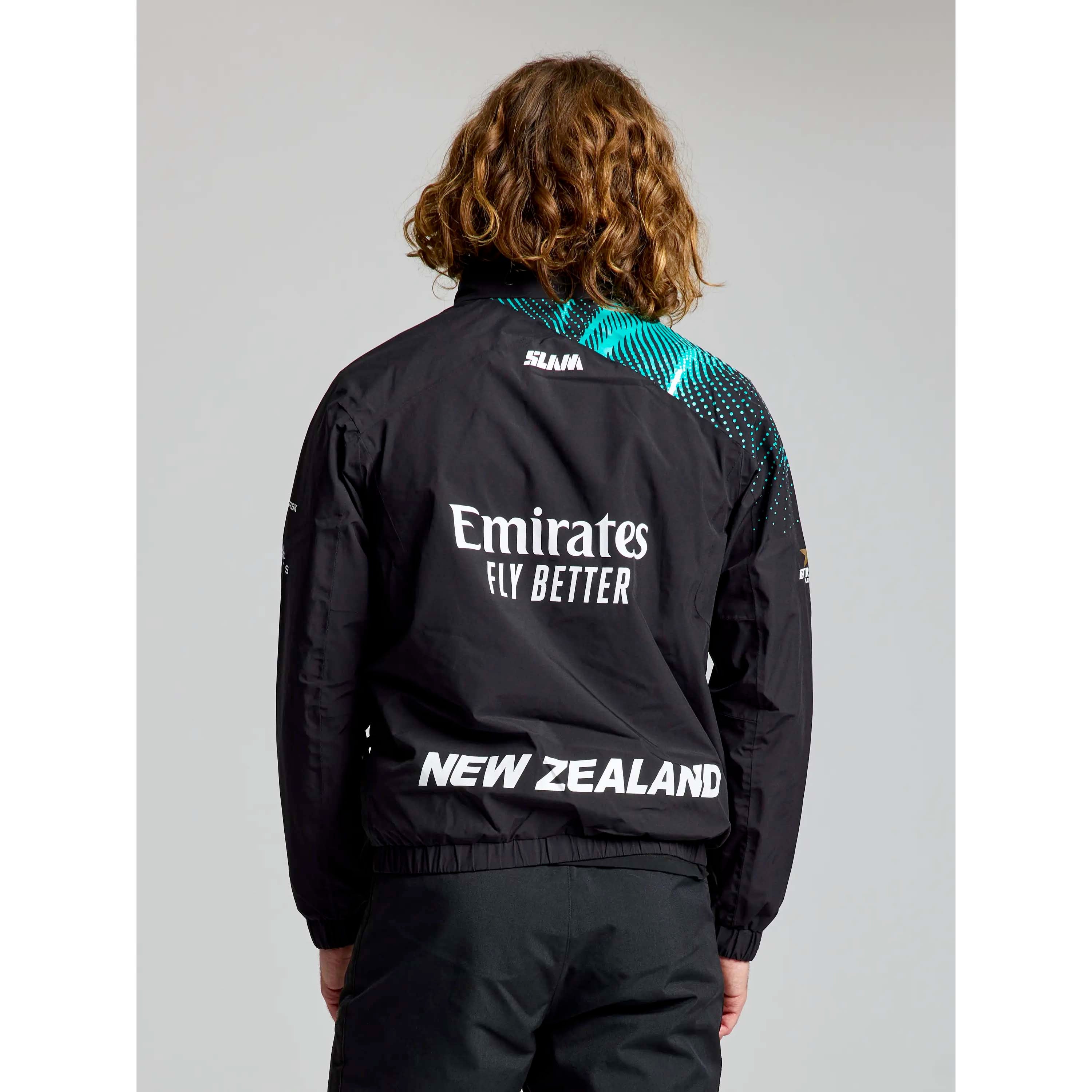 ETNZ_DECK_WP_LGT_JACKET_N123005W00_W51_Image_3