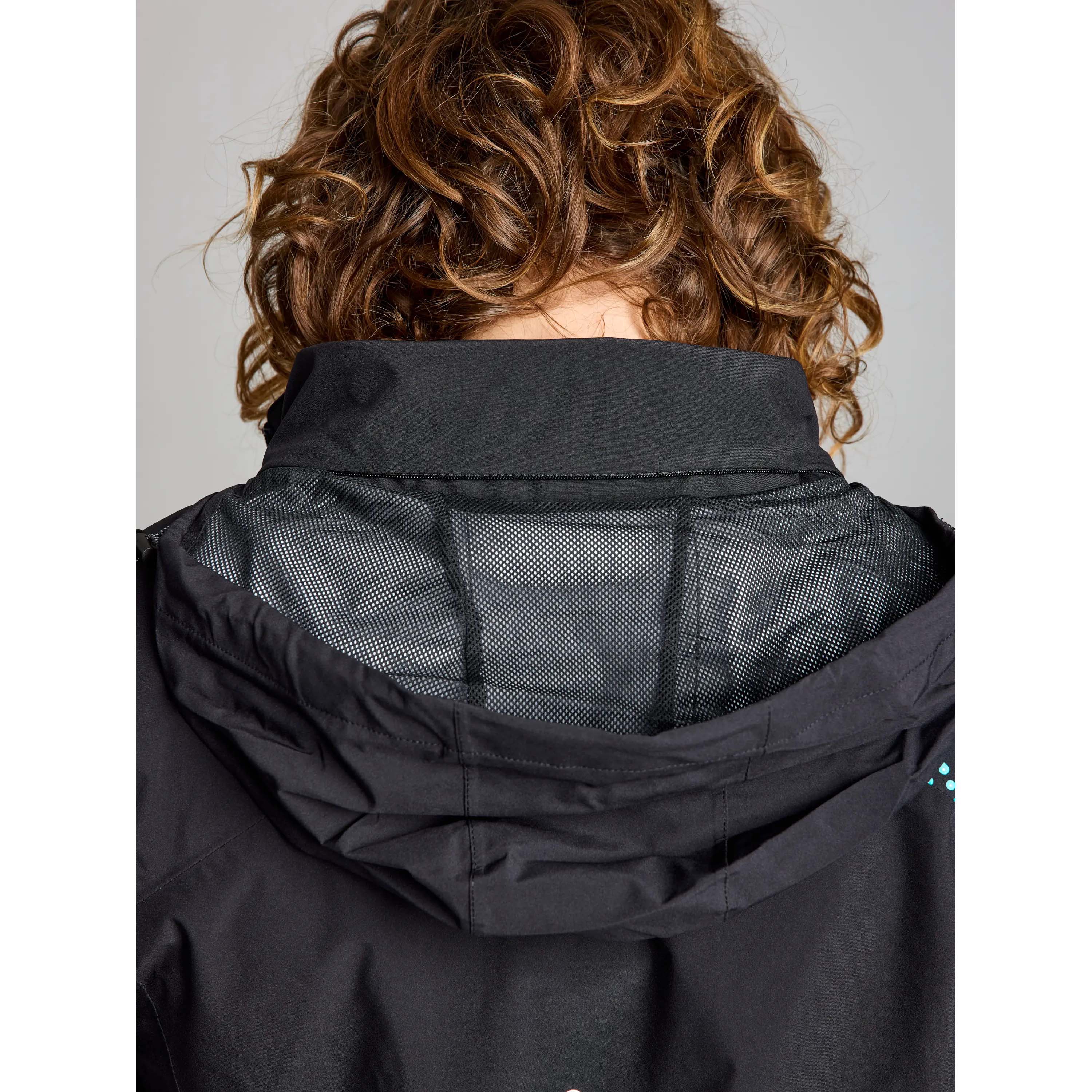 ETNZ_DECK_WP_LGT_JACKET_N123005W00_W51_Image_8