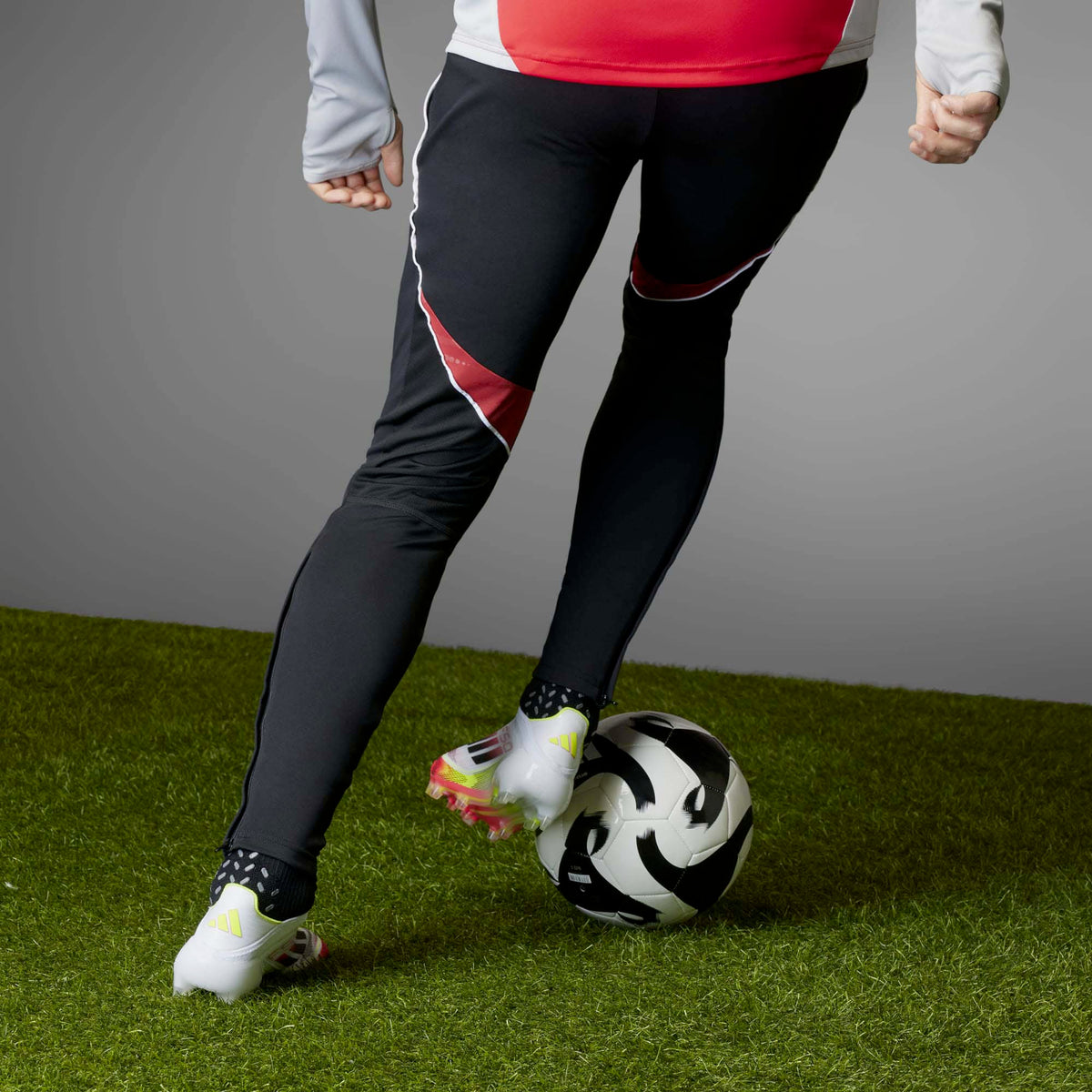 F50_ELITE_LL_FG_IE1214_FTWWHTC_Image_7