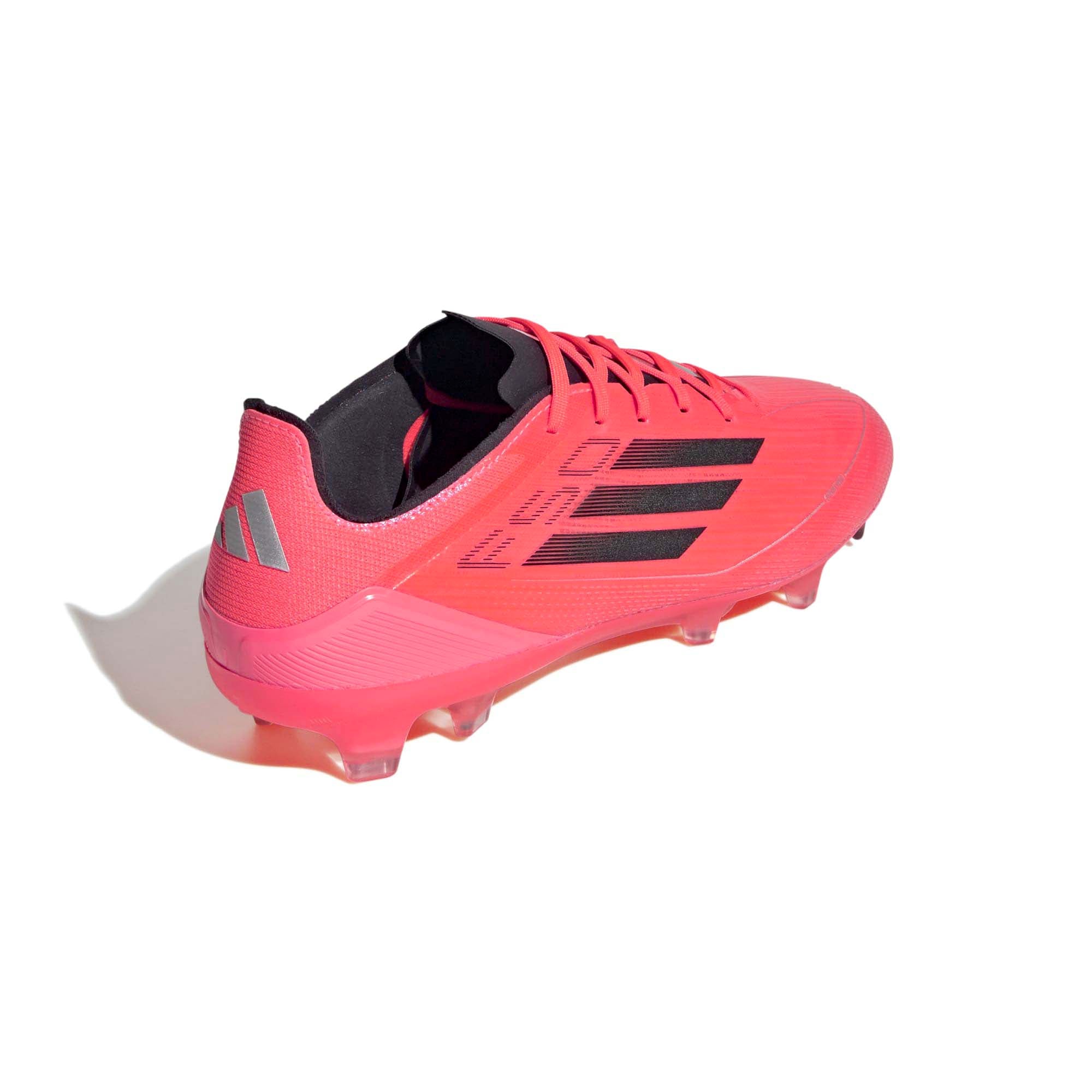 F50_PRO_FG_IE0597_TURBOAU_Image_4