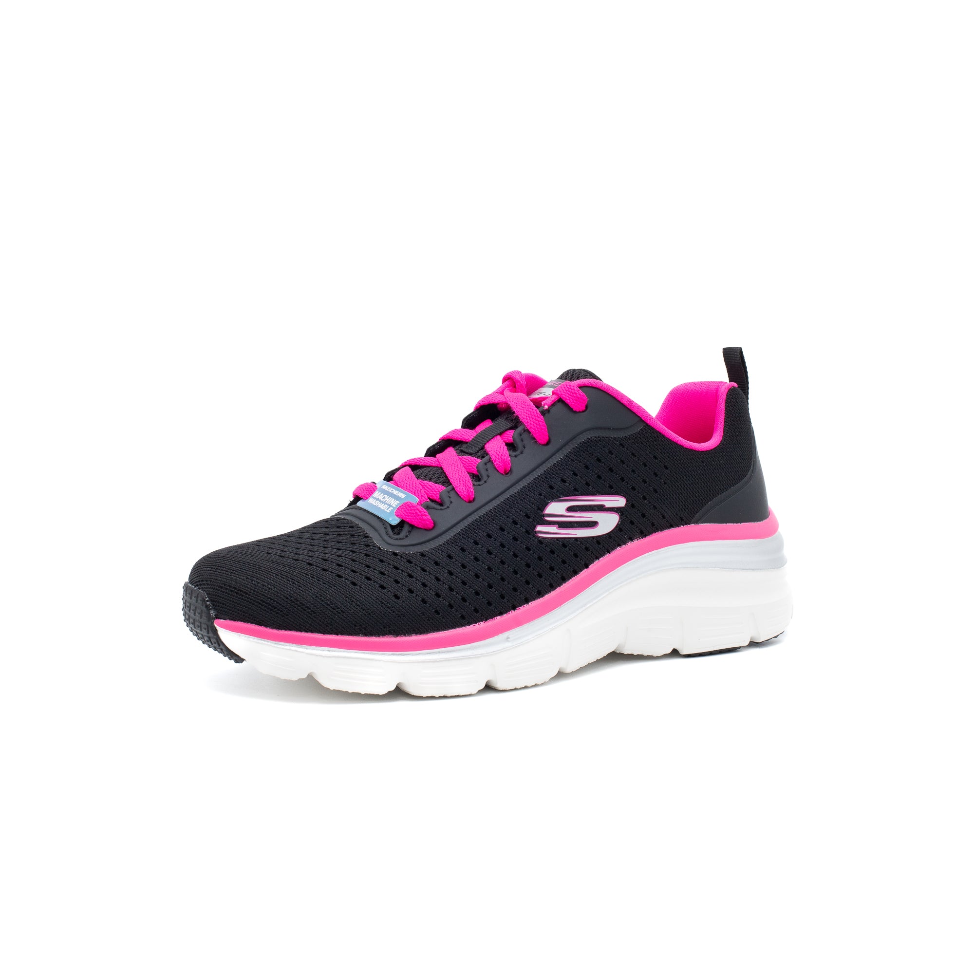 FASHION_FIT_-_MAKES_MOVES_149277_BKHP_Image_3