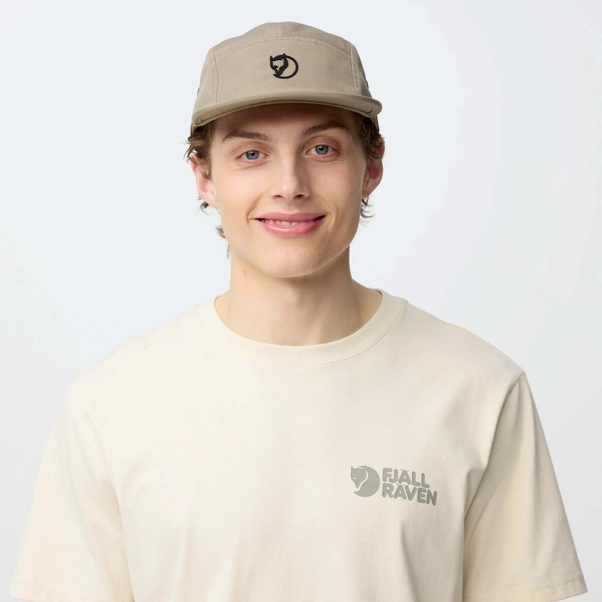 FJLLRVEN_FLAT_BRIM_CAP_F13100240_244_Image_4