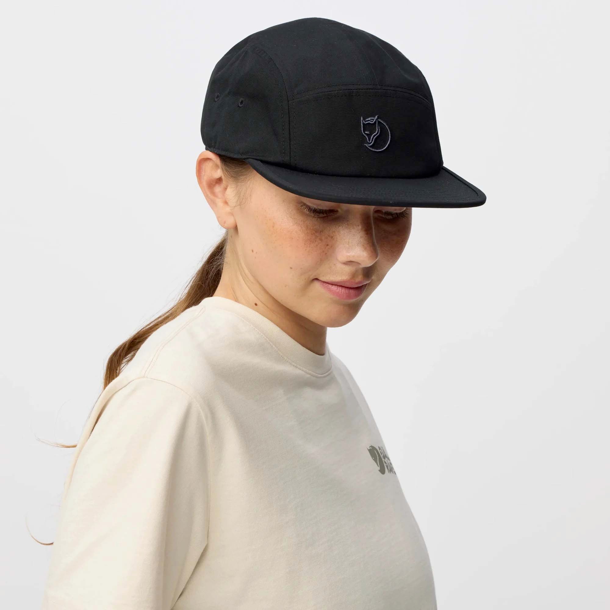 FJLLRVEN_FLAT_BRIM_CAP_F13100240_550_Image_4
