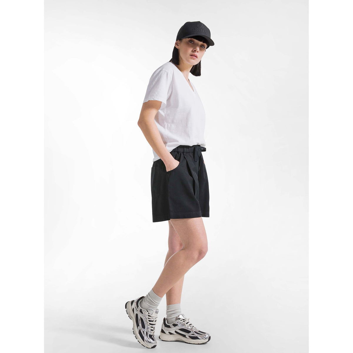 FLAMME_V-NECK_WIDE_D42515_10001_Image_5