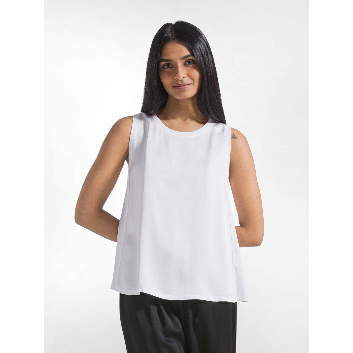 FLARED_SATIN_FRONT_TOP_D42460_10001_Image_2