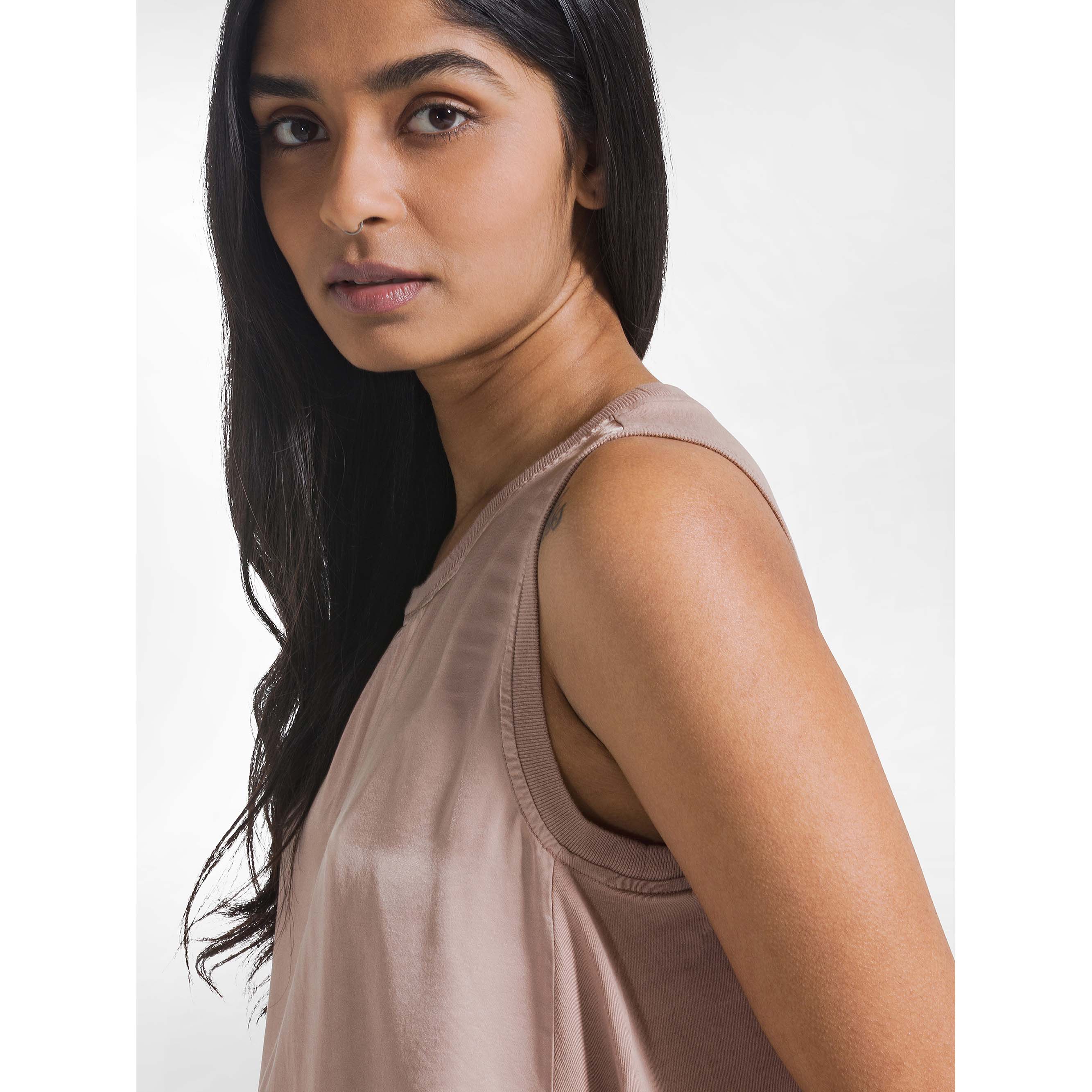 FLARED_SATIN_FRONT_TOP_D42460_57115_Image_5