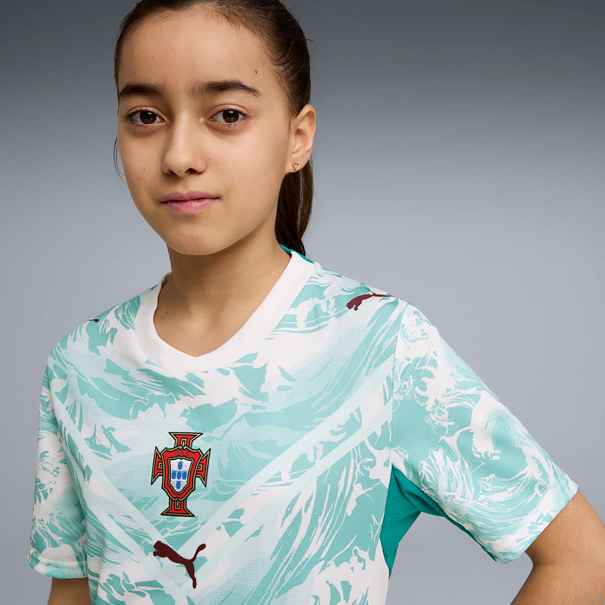 FPF_AWAY_JERSEY_REPLICA_JR_783291_02_Image_3