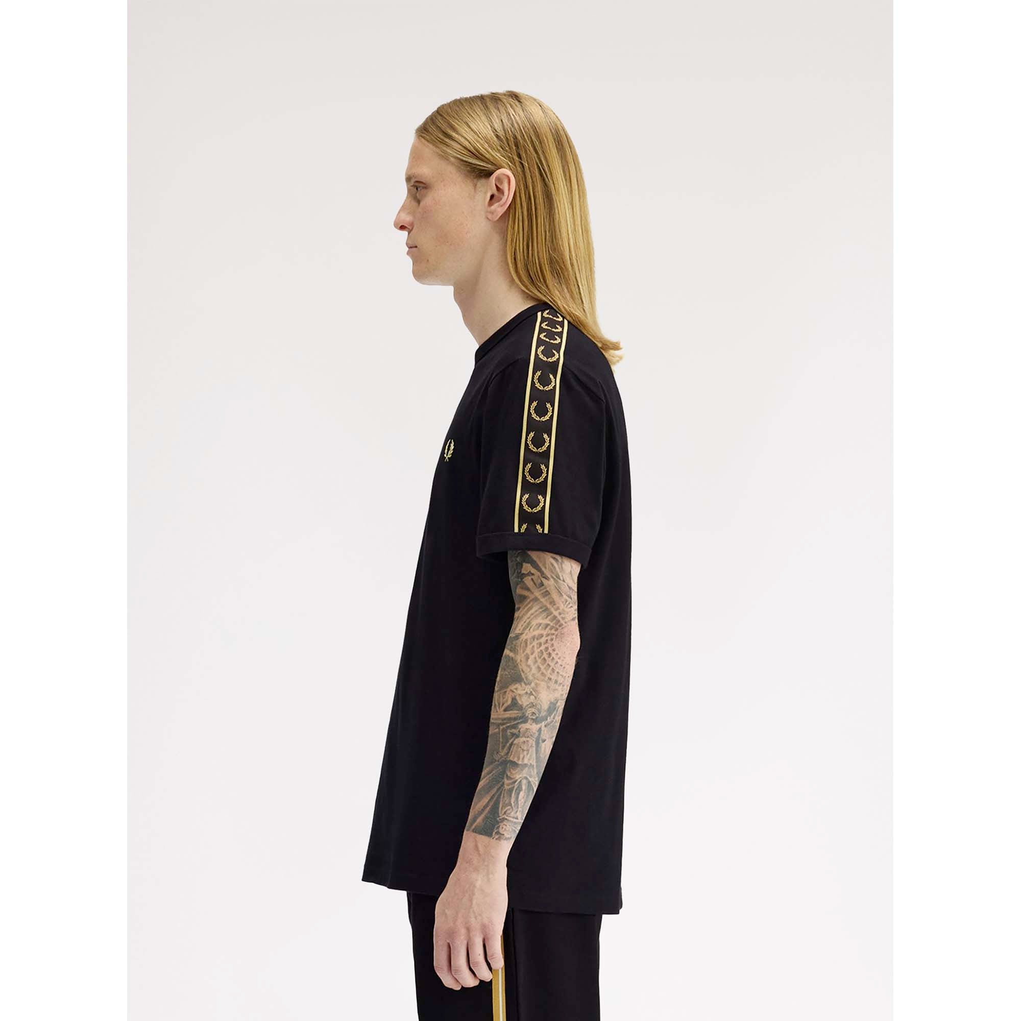 FP_CONTRAST_TAPE_RINGER_T-SHIRT_M4613_90A_Image_3