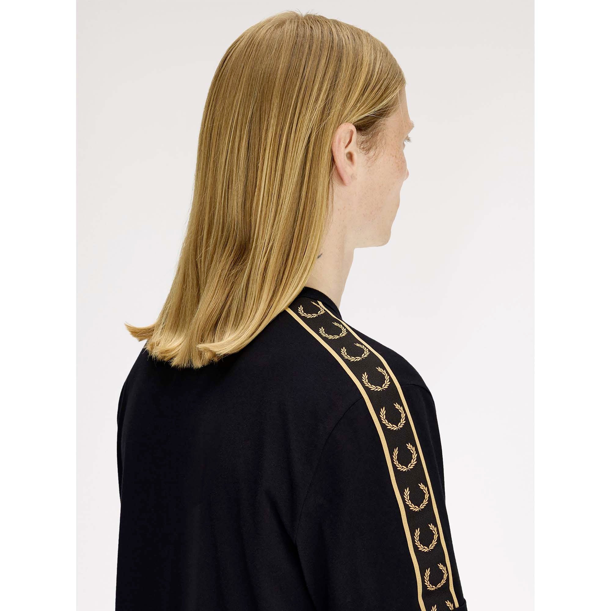 FP_CONTRAST_TAPE_RINGER_T-SHIRT_M4613_90A_Image_6