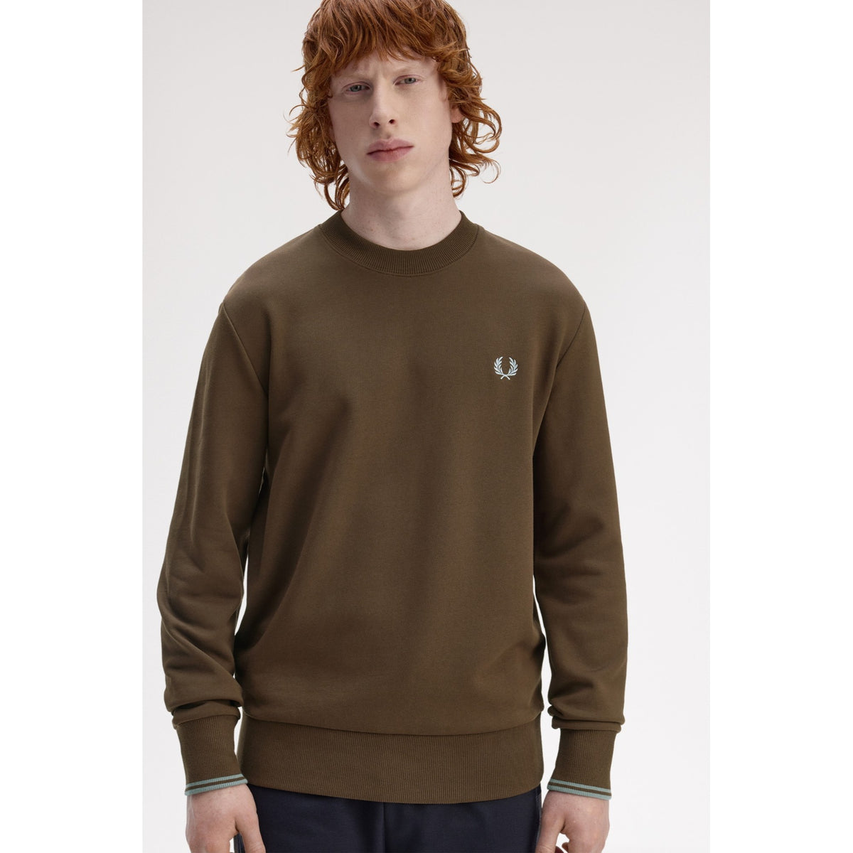 FP_CREW_NECK_SWEATSHIRT_M7535_49A_Image_6