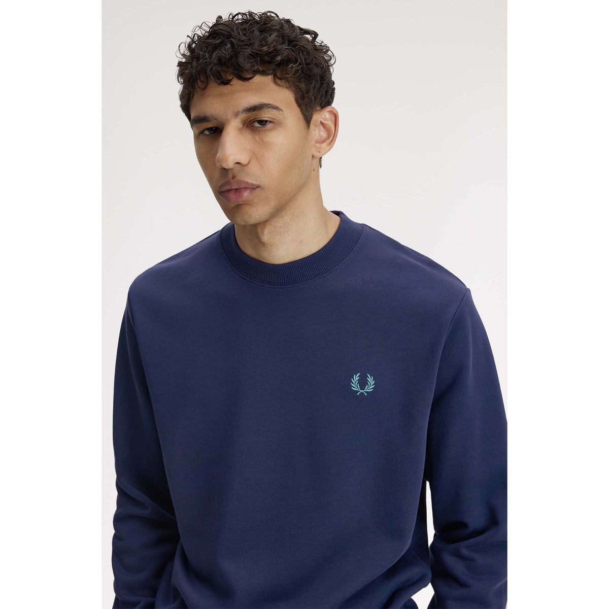 FP_CREW_NECK_SWEATSHIRT_M7535_86A_Image_4