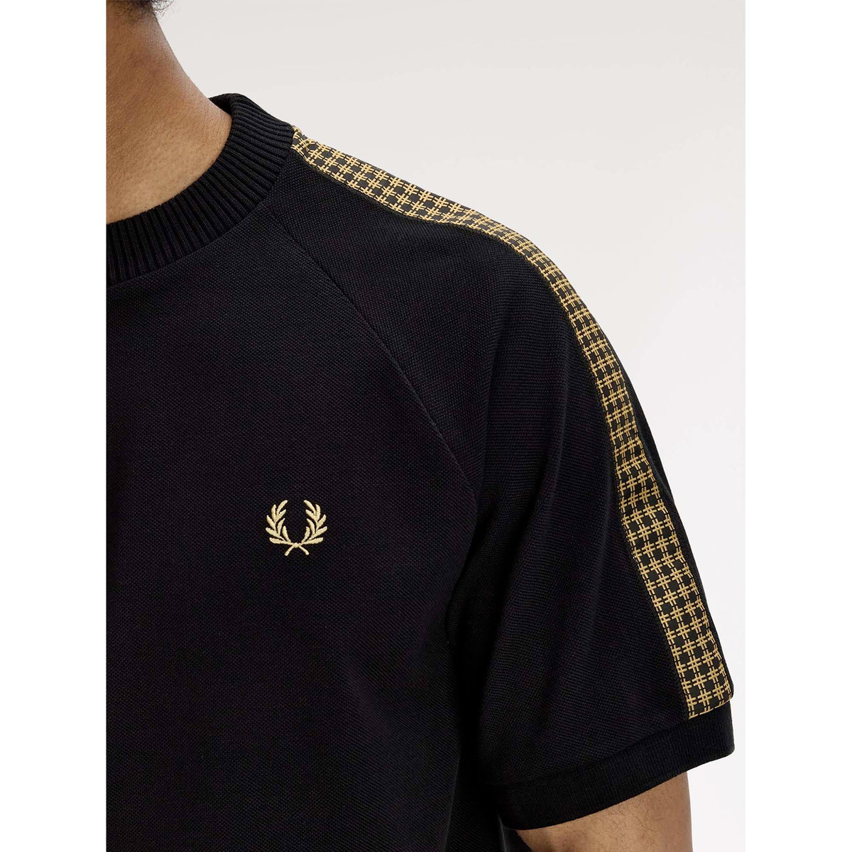FP_CROSS_TAPE_T-SHIRT_M2307_102_Image_6