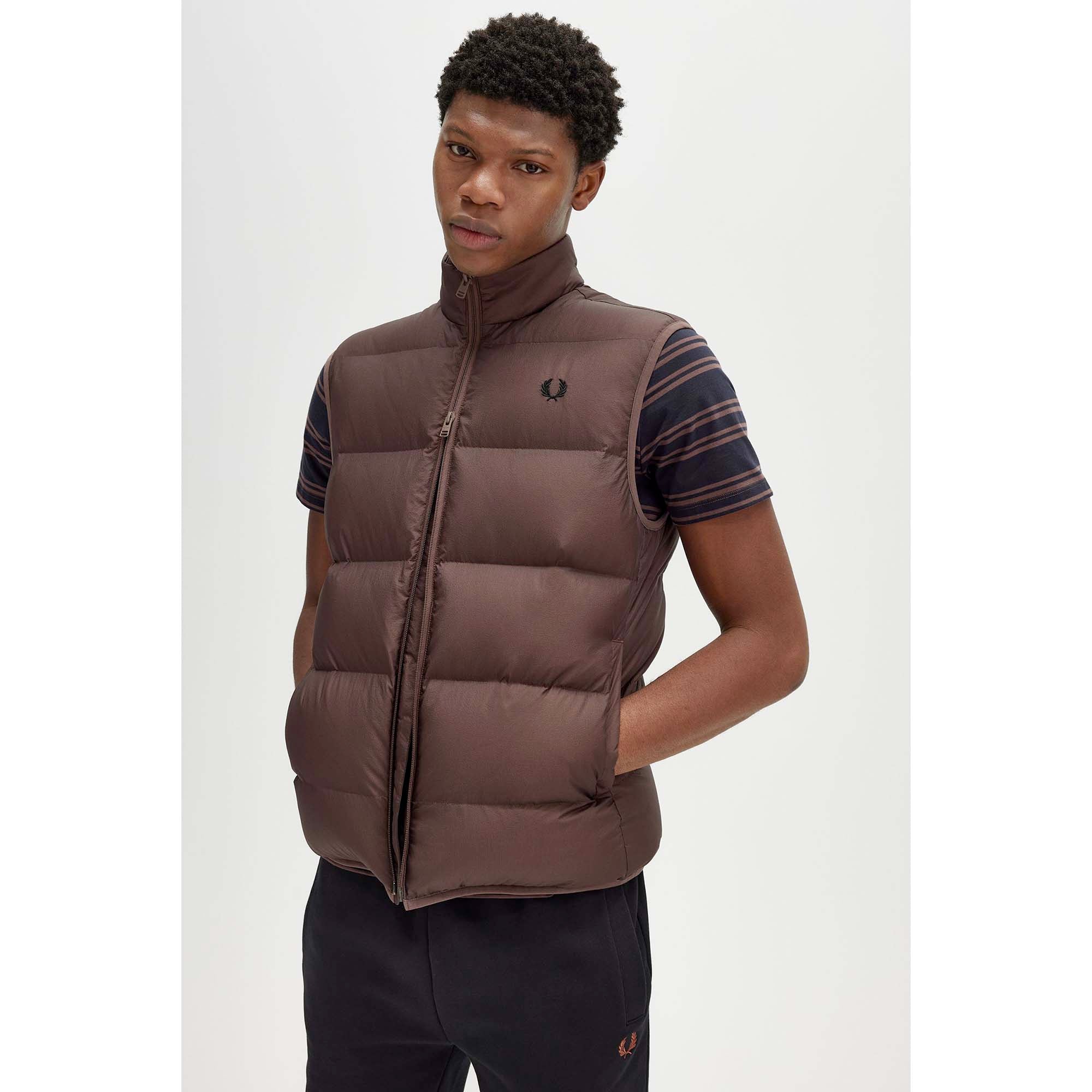 FP_INSULATED_GILET_J8522_U53_Image_3
