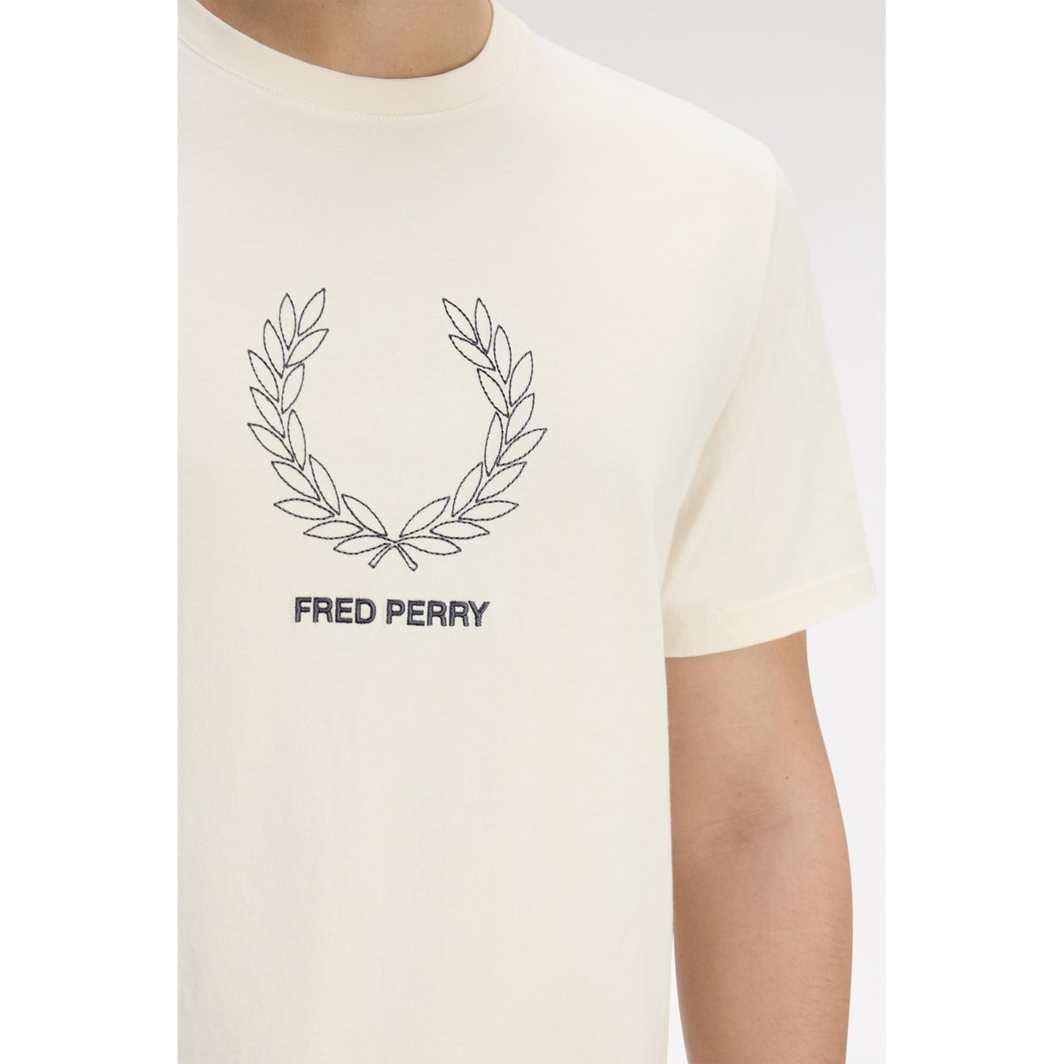 FP_OUTLINE_LAUREL_WREATH_T-SHIRT_M1775_560_Image_4
