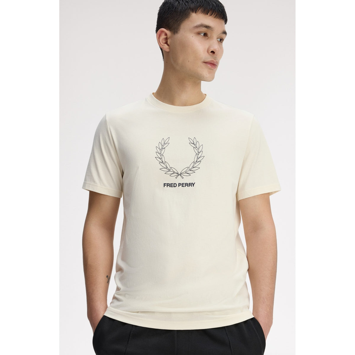 FP_OUTLINE_LAUREL_WREATH_T-SHIRT_M1775_560_Image_5