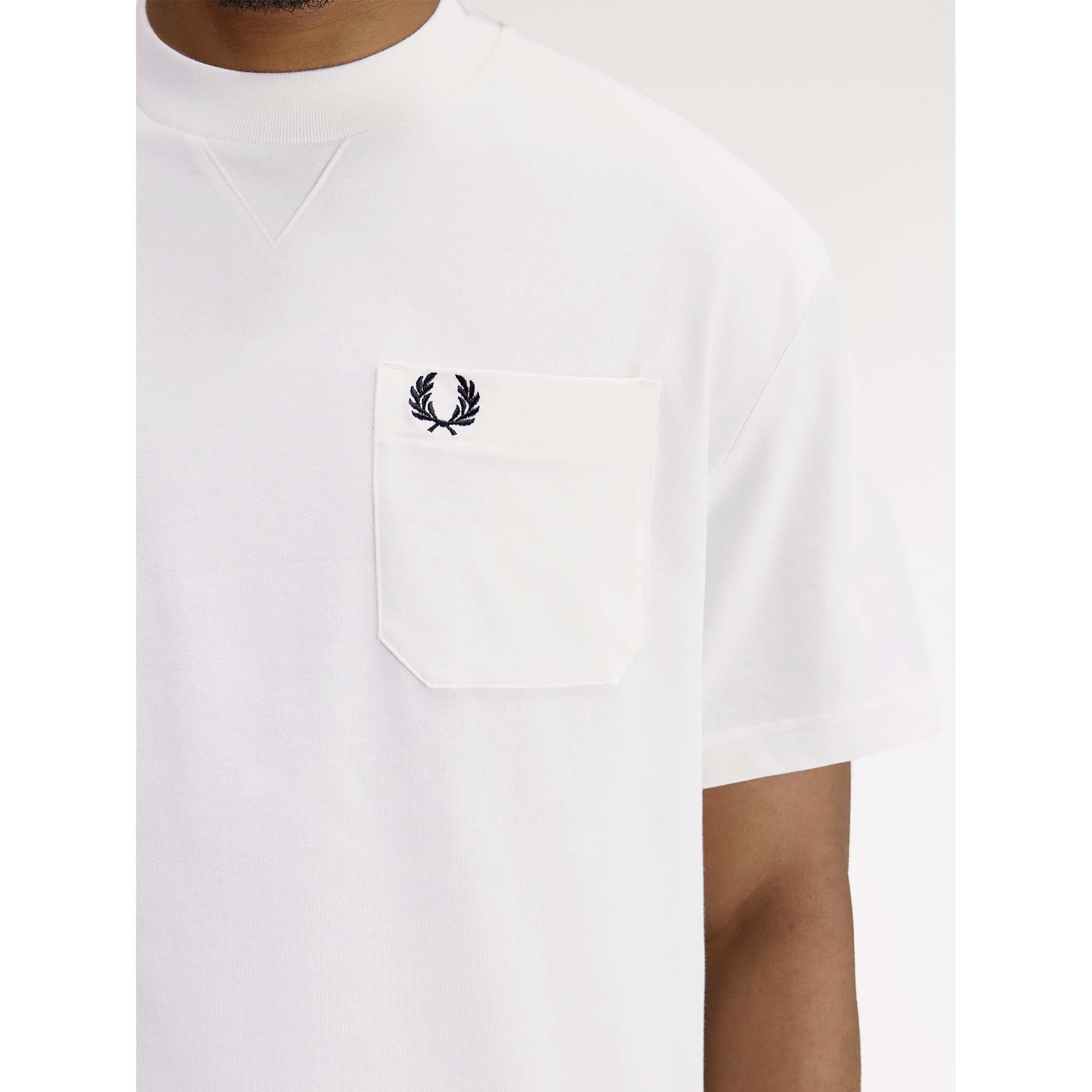 FP_POCKET_DETAIL_T-SHIRT_M2408_129_Image_5