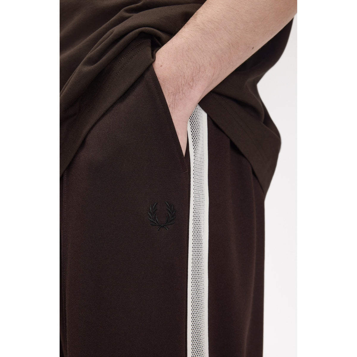 FP_TENNIS_NET_TAPE_TRACK_PANT_T3303_33C_Image_5
