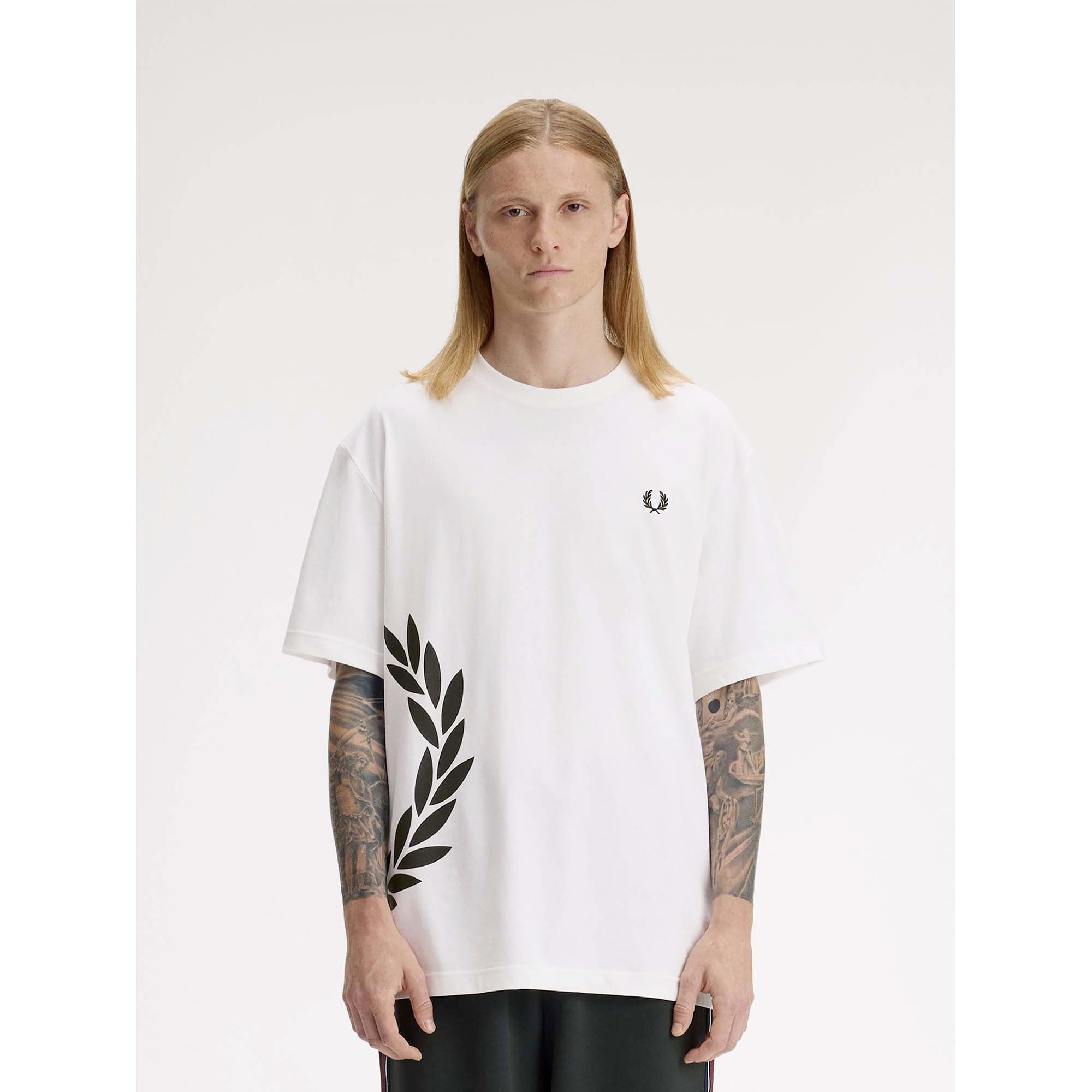 FP_TEXTURED_LAUREL_WREATH_T-SHIRT_M2440_129_Image_2