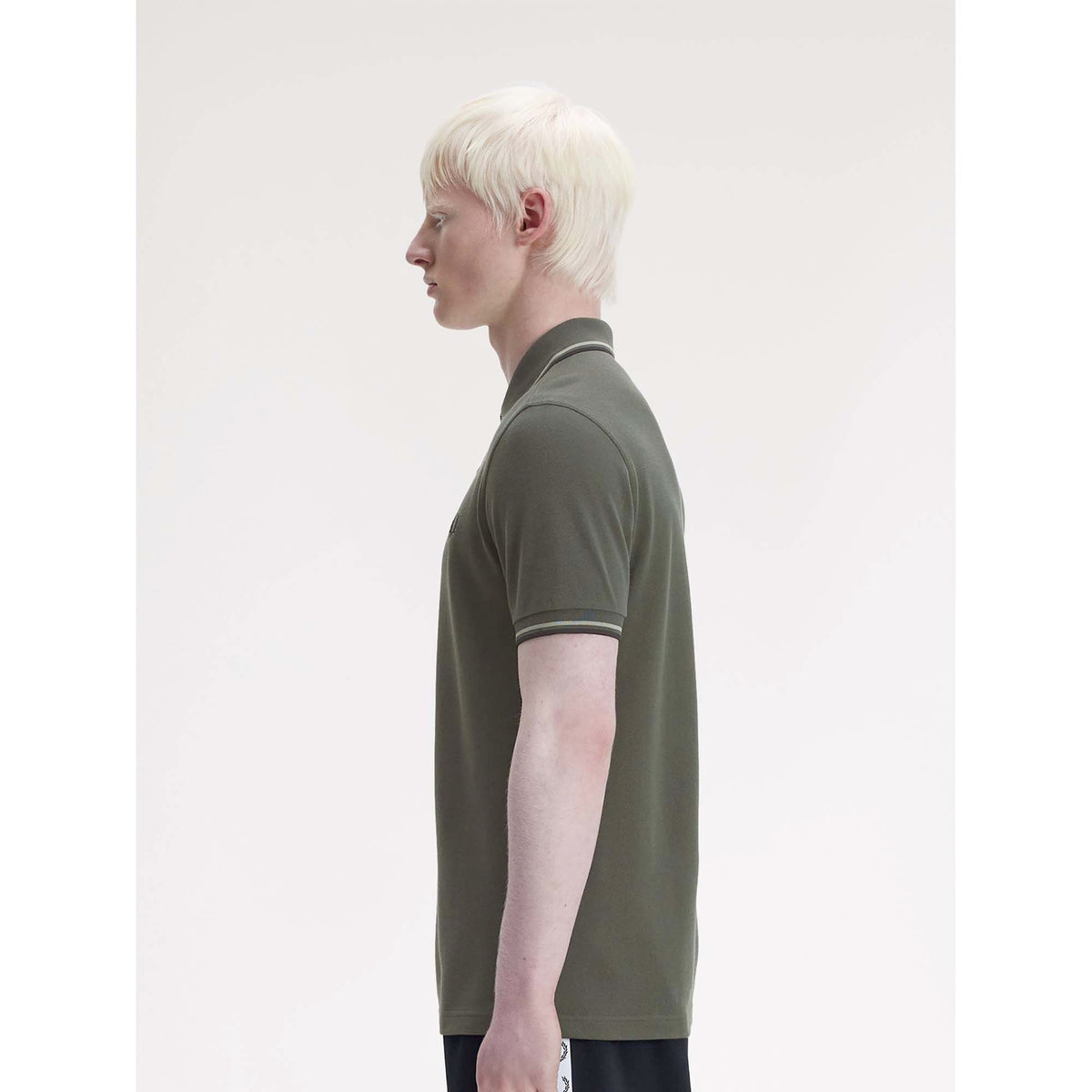 FP_TWIN_TIPPED_FRED_PERRY_SHIRT_M3600_04B_Image_3
