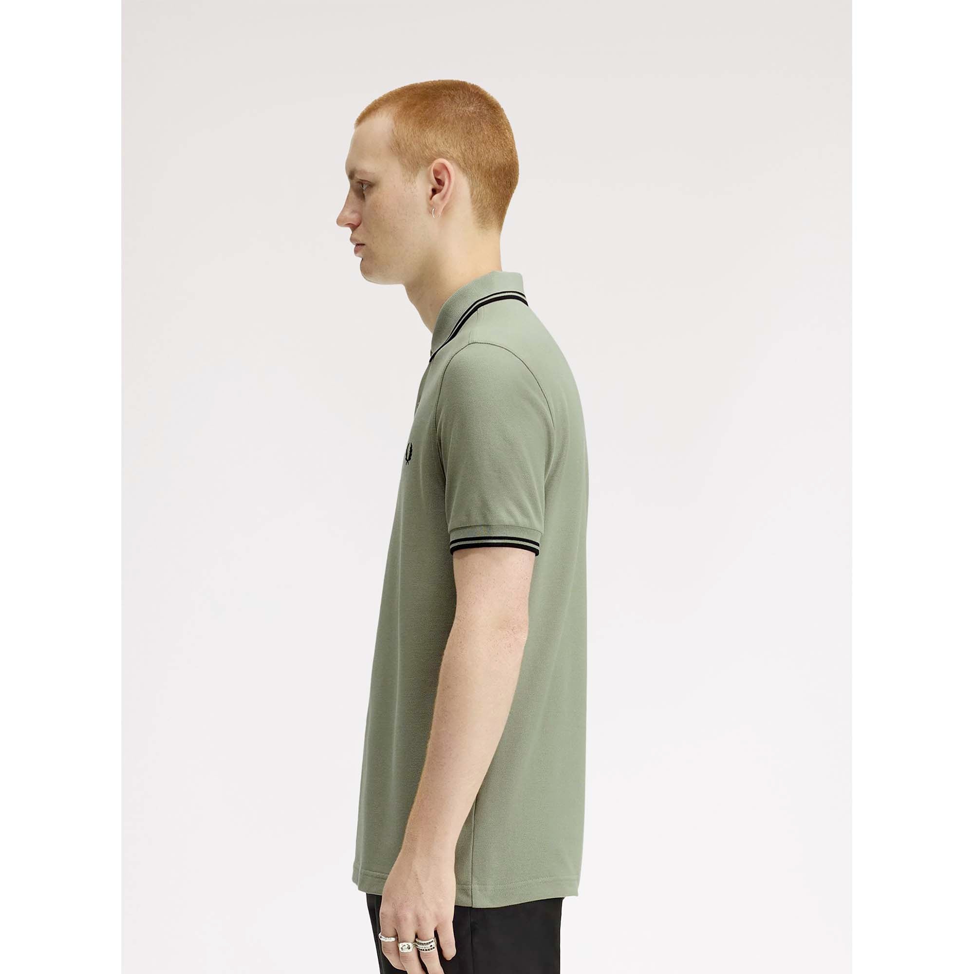 FP_TWIN_TIPPED_FRED_PERRY_SHIRT_M3600_S23_Image_3