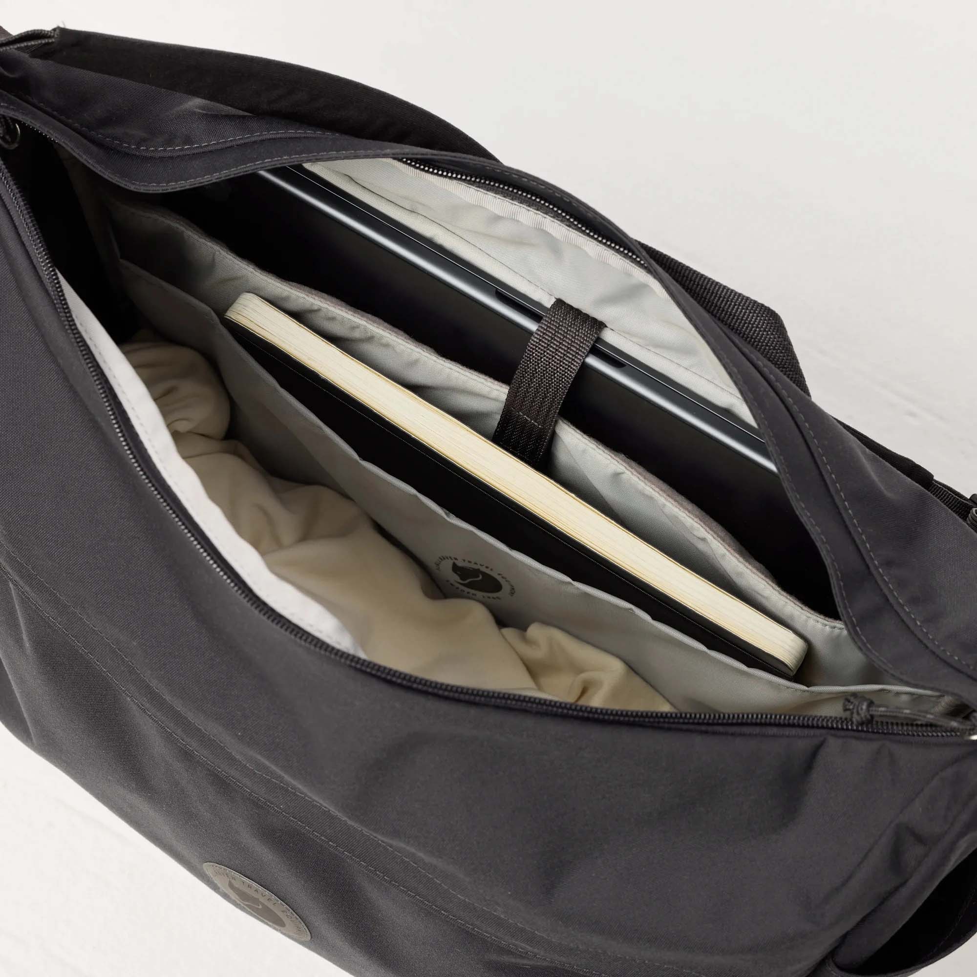 FRDEN_CROSSBODY_F23200340_037_Image_4