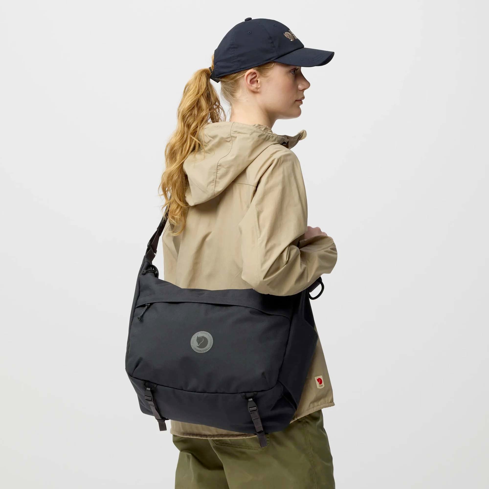 FRDEN_CROSSBODY_F23200340_037_Image_6