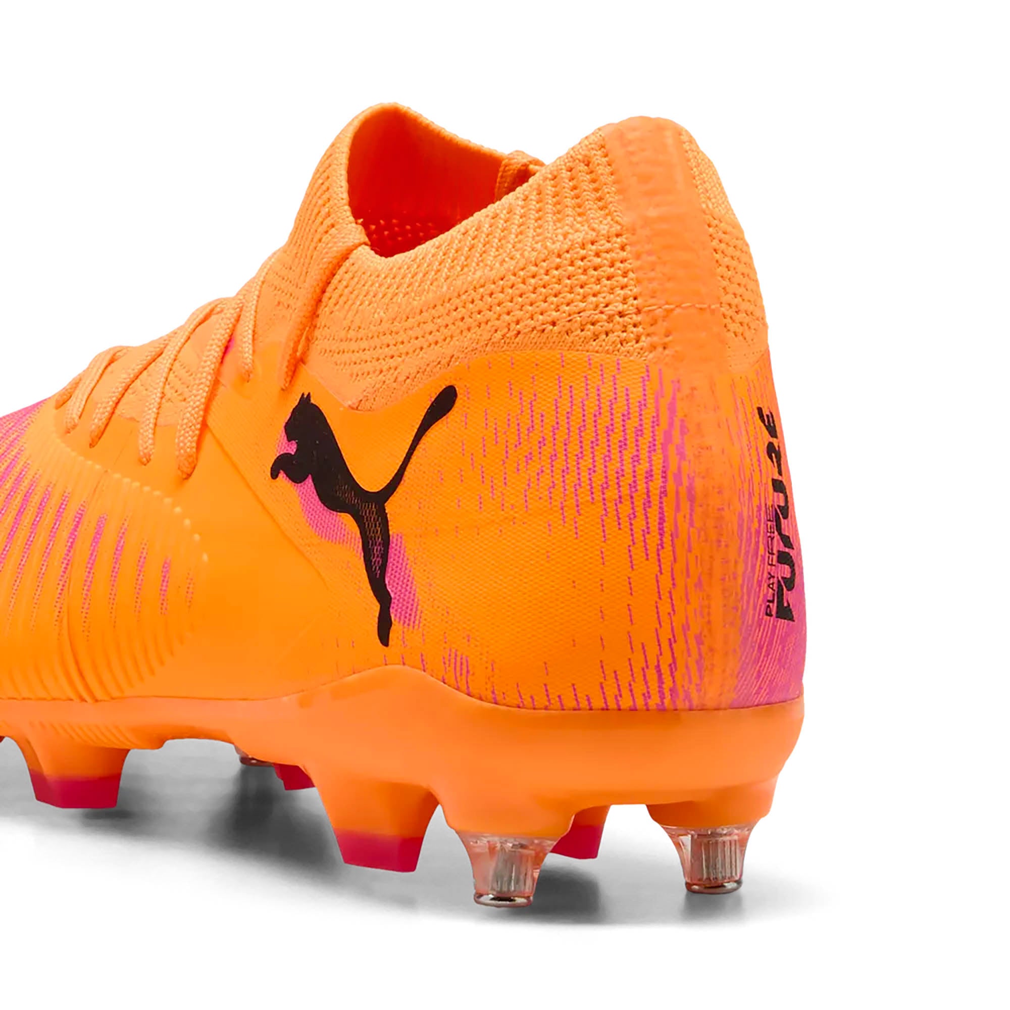 FUTURE_8_MATCH_MXSG_108594_03_Image_6