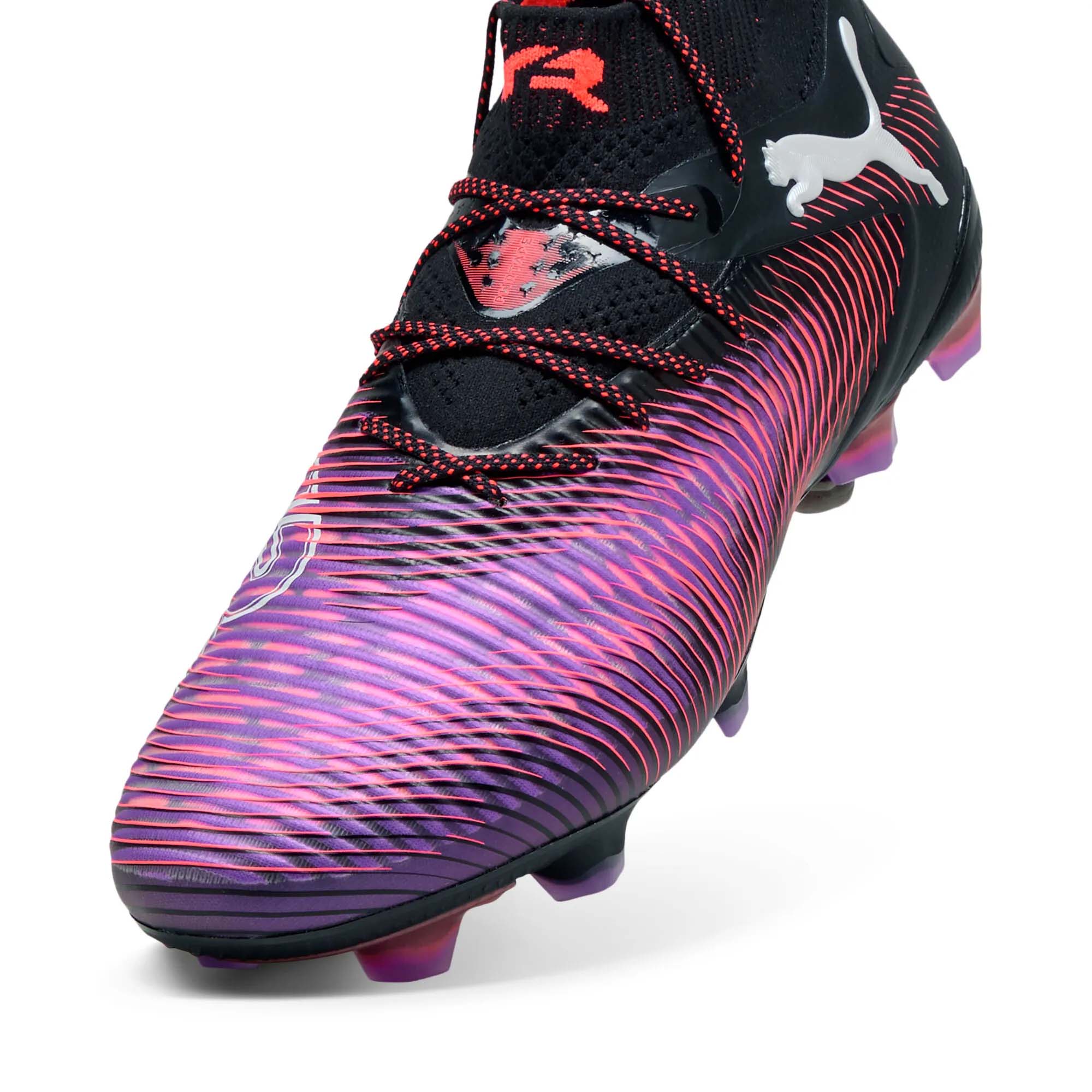 FUTURE_8_ULTIMATE_FG_108138_01_Image_4