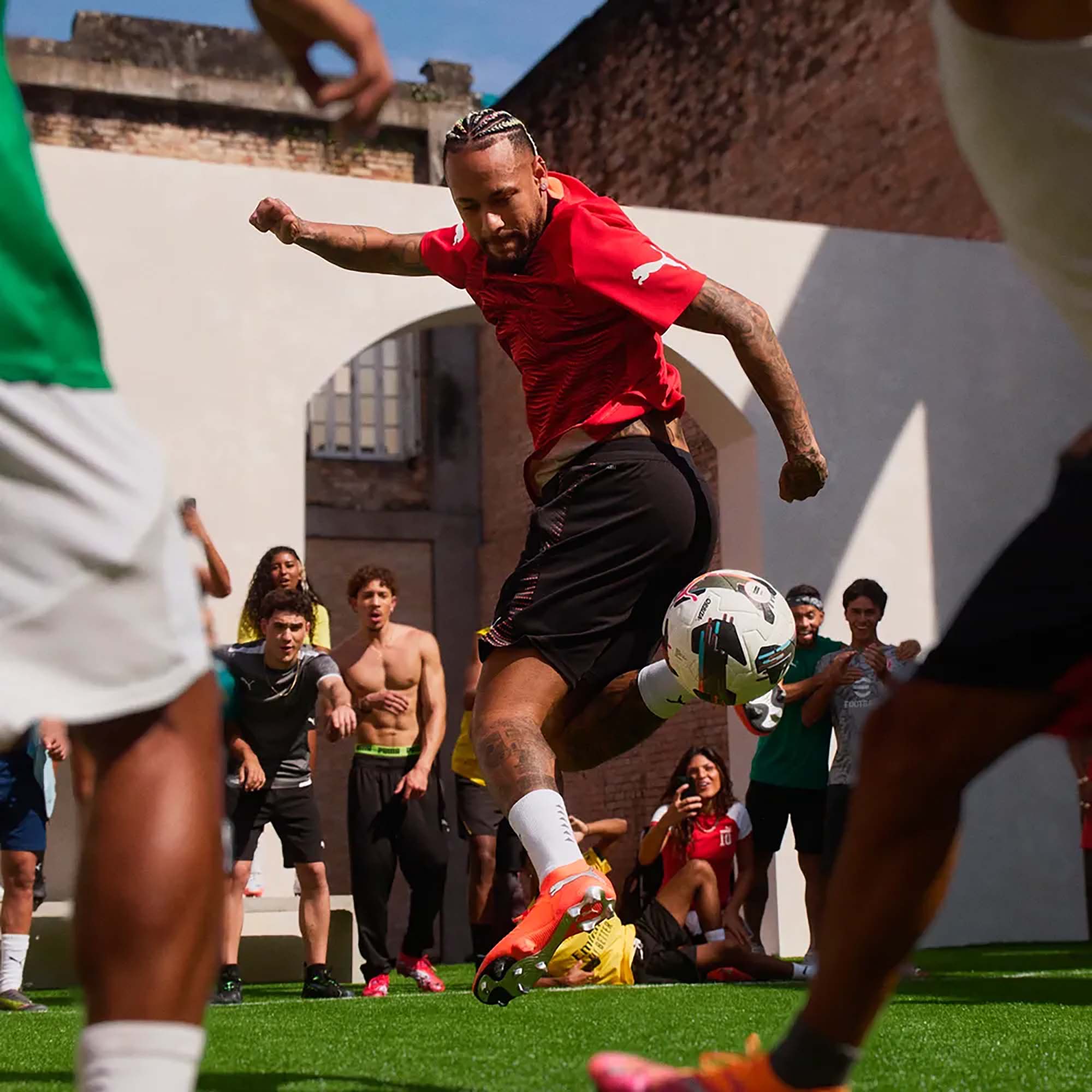 FUTURE_9_ULTIMATE_FG_108883_01_Image_7