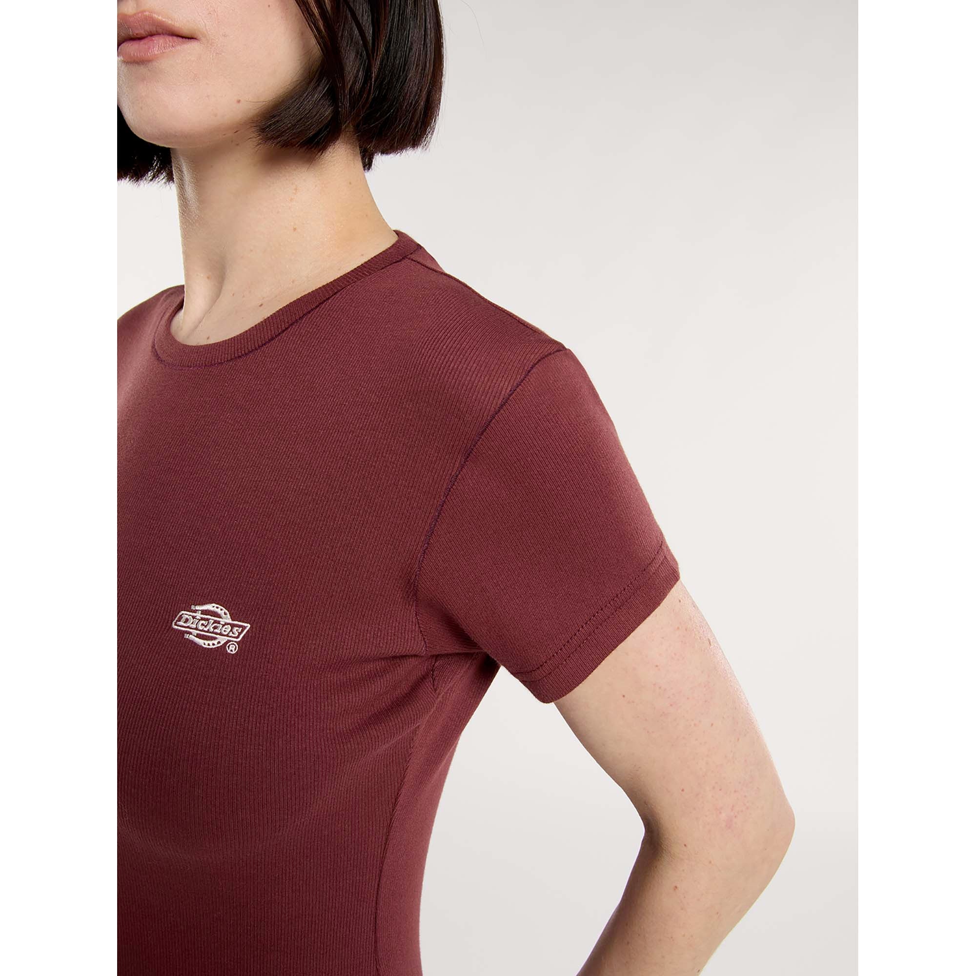 GLADEVILLE_SS_TEE_W_DK0A87QB_L161_Image_4