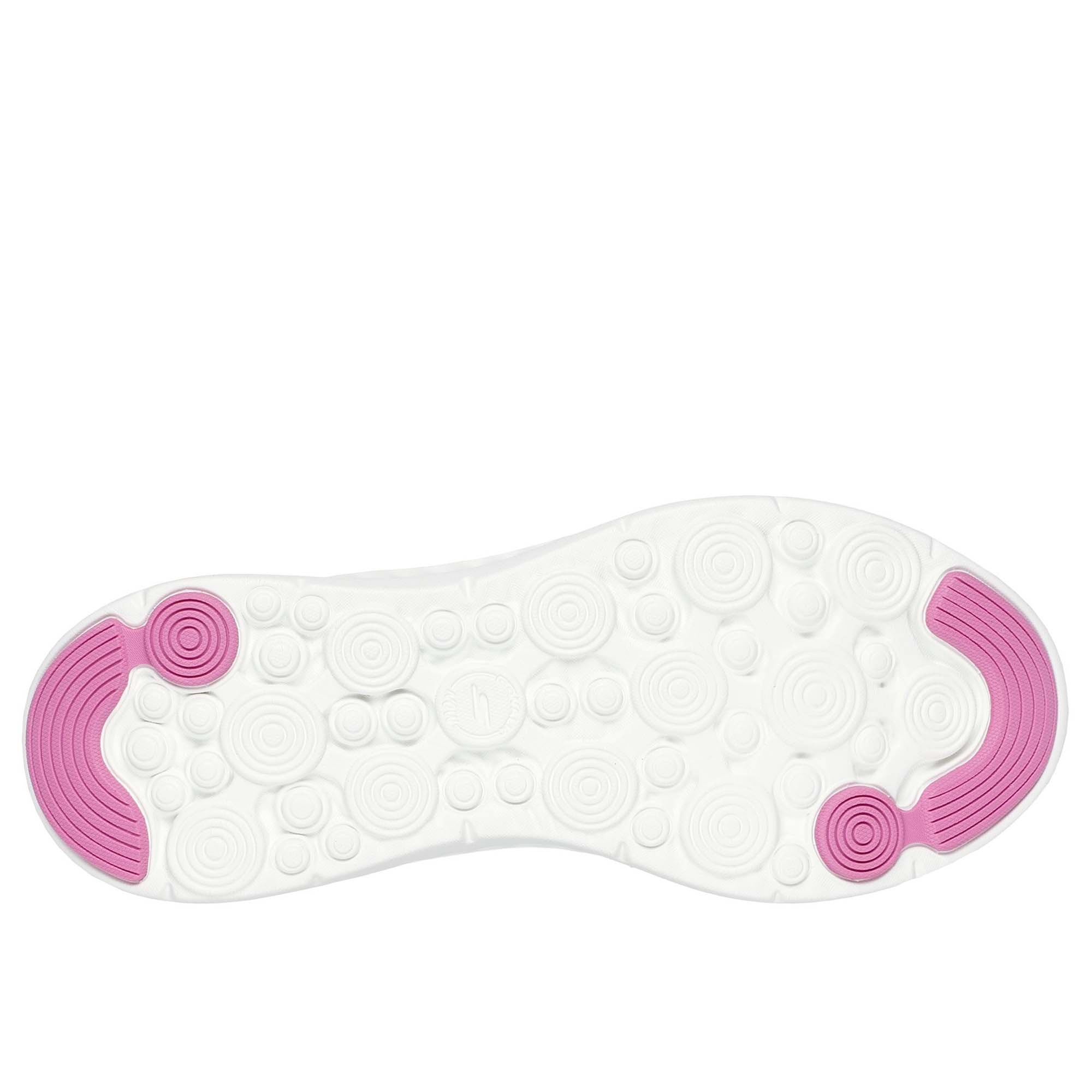 GO_WALK_NOW_-_KHLOE_125643_BKPR_Image_5