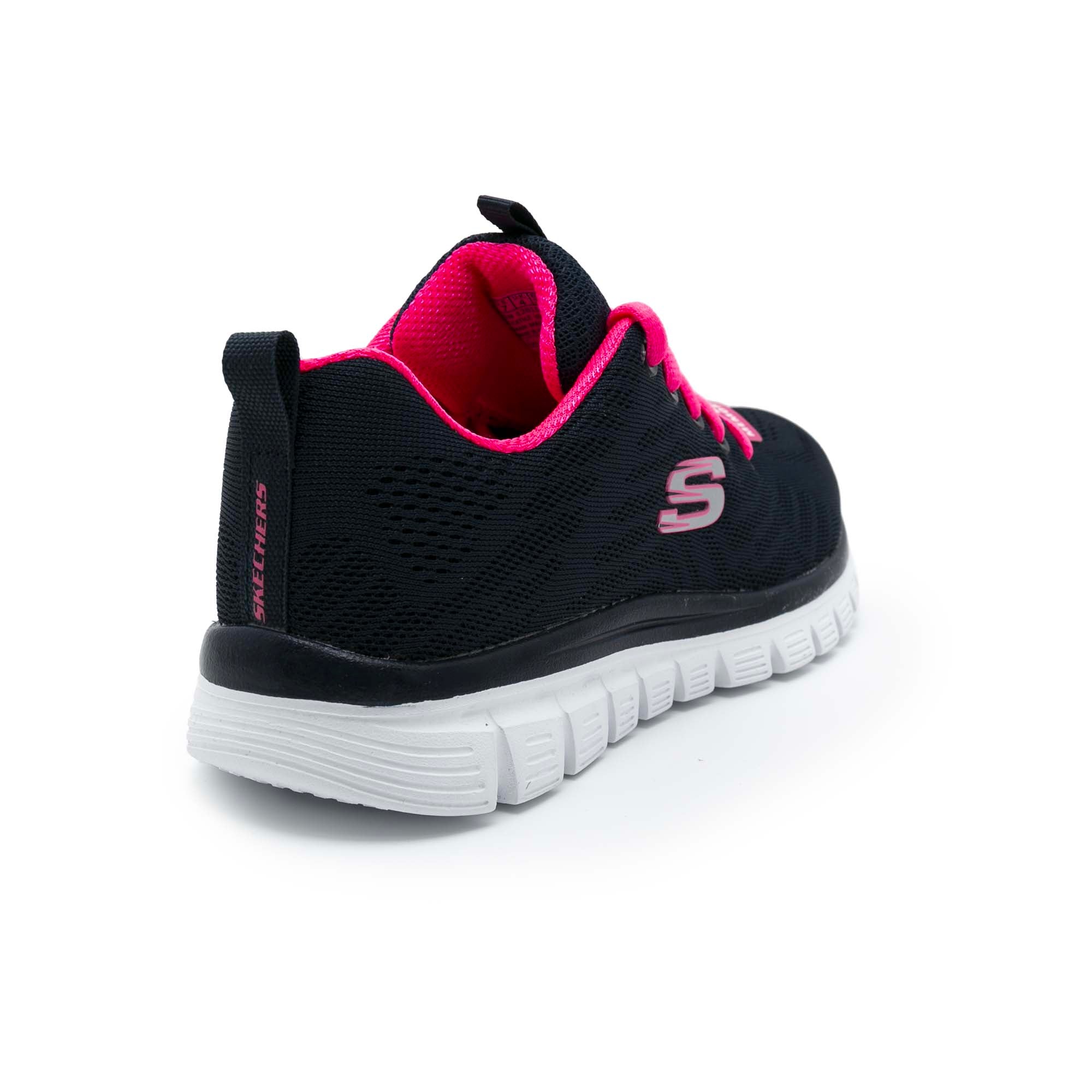 GRACEFUL-GET_CONNECTED_12615_NVHP_Image_4