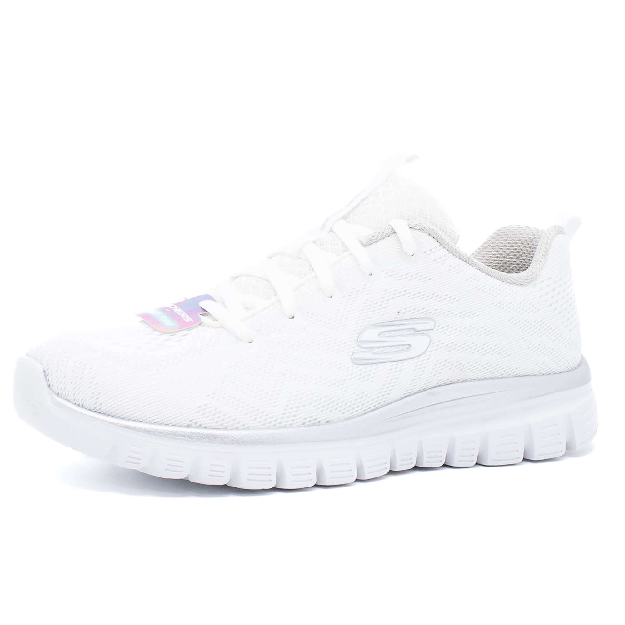 GRACEFUL-GET_CONNECTED_12615_WSL_Image_3