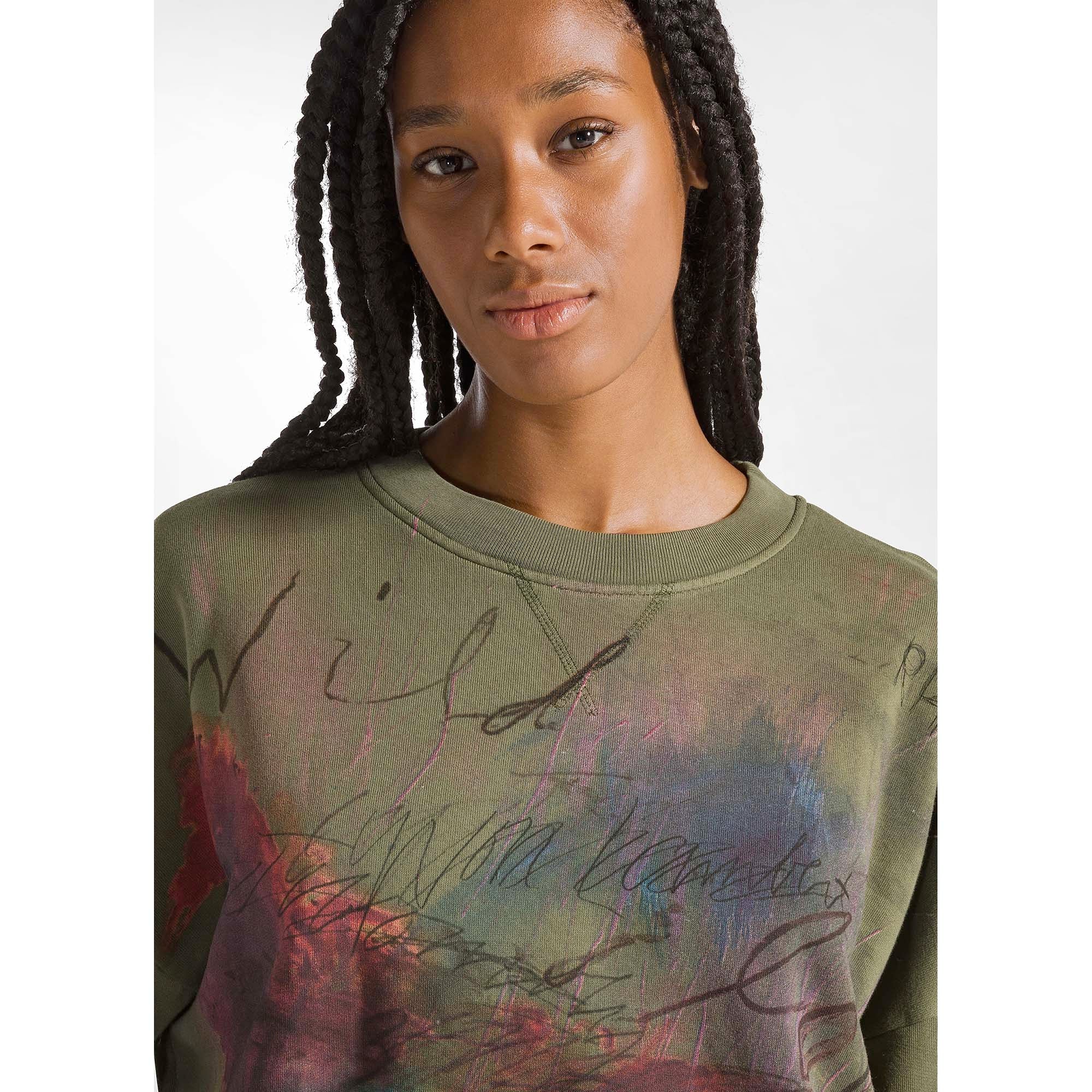 GRAPHIC_COMFY_SWEATSHIRT_D12424_26618_Image_4