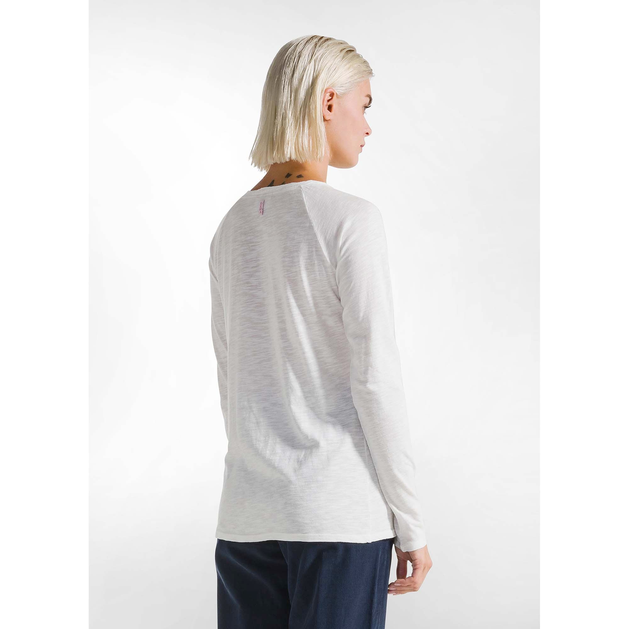 GRAPHIC_LONG_SLEEVE_A00592_18001_Image_3