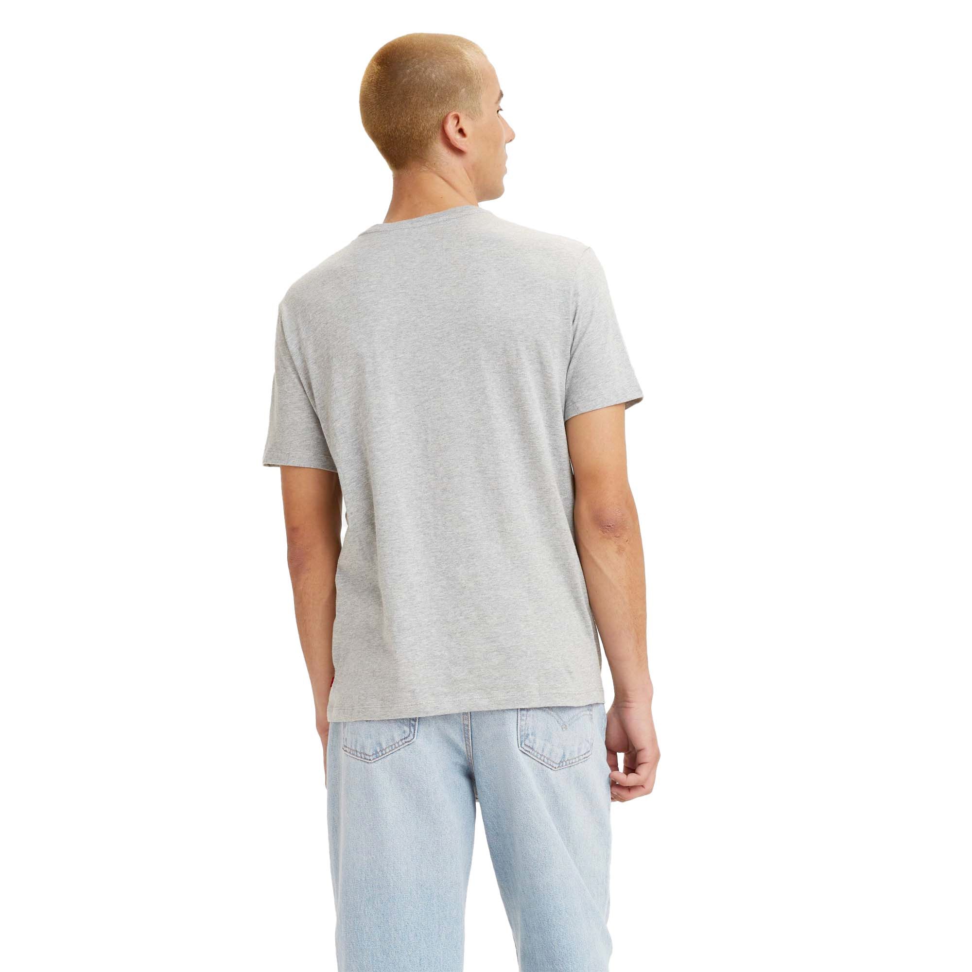 GRAPHIC_SET-IN_NECK_17783_0138_Image_2