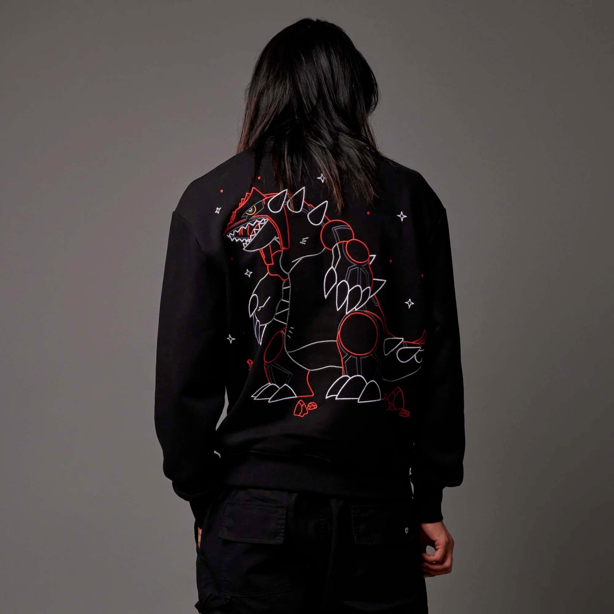 GROUDON_CREWNECK_SW1034GR_01_Image_4