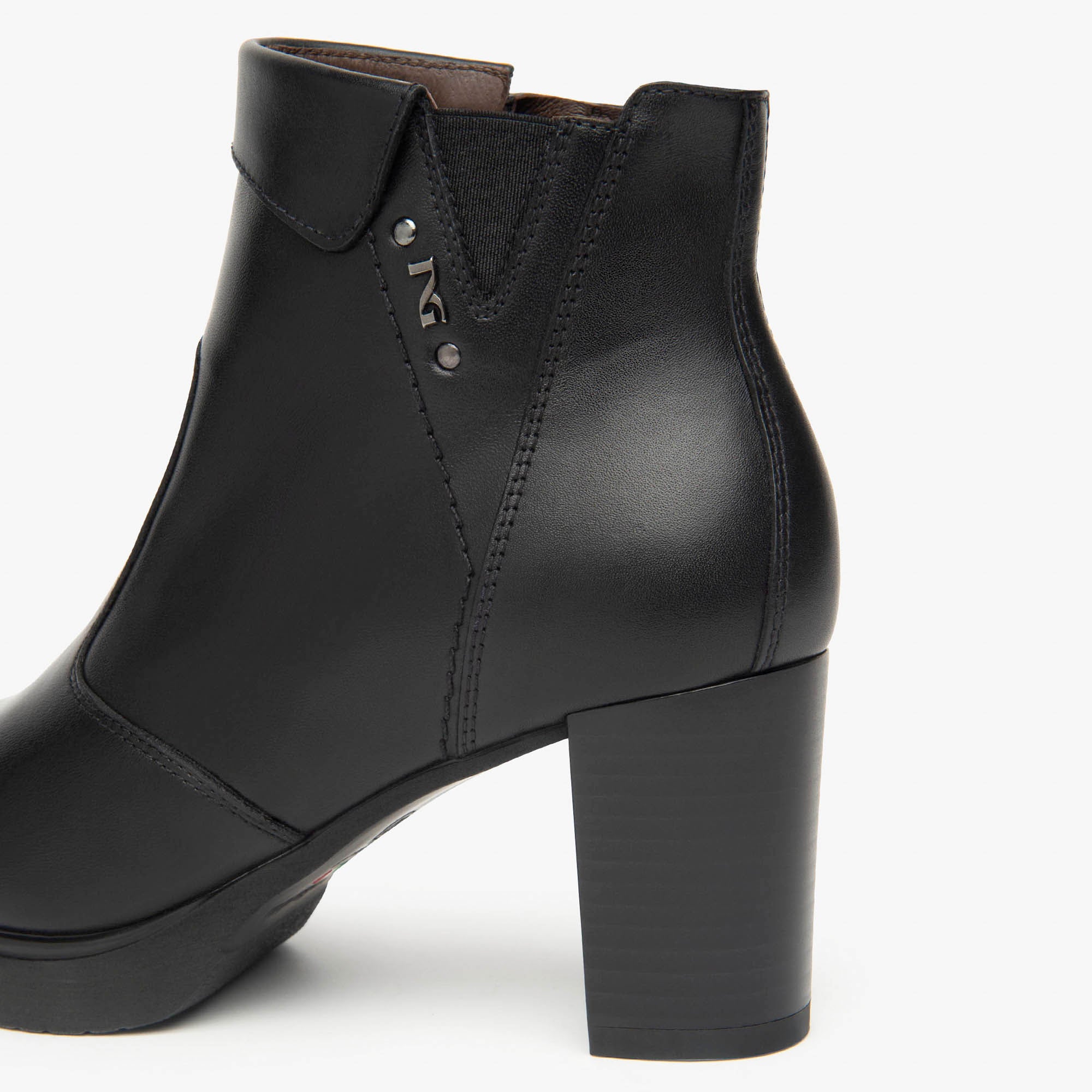 GUANTO_NERO_PULESINA_L16720_NER_I513800D_100_Image_3